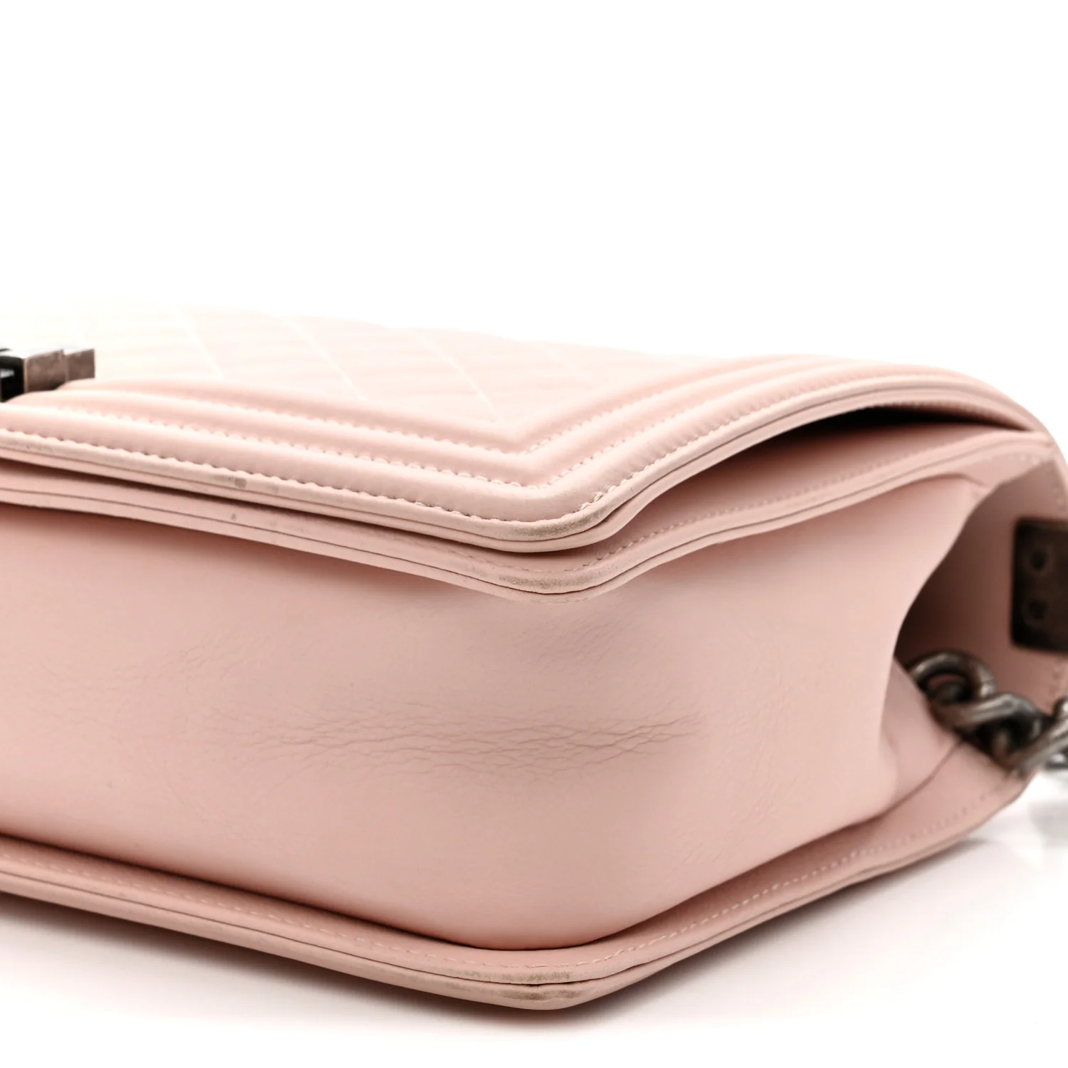 Lambskin Quilted New Medium Boy Flap Light Pink - Image 10