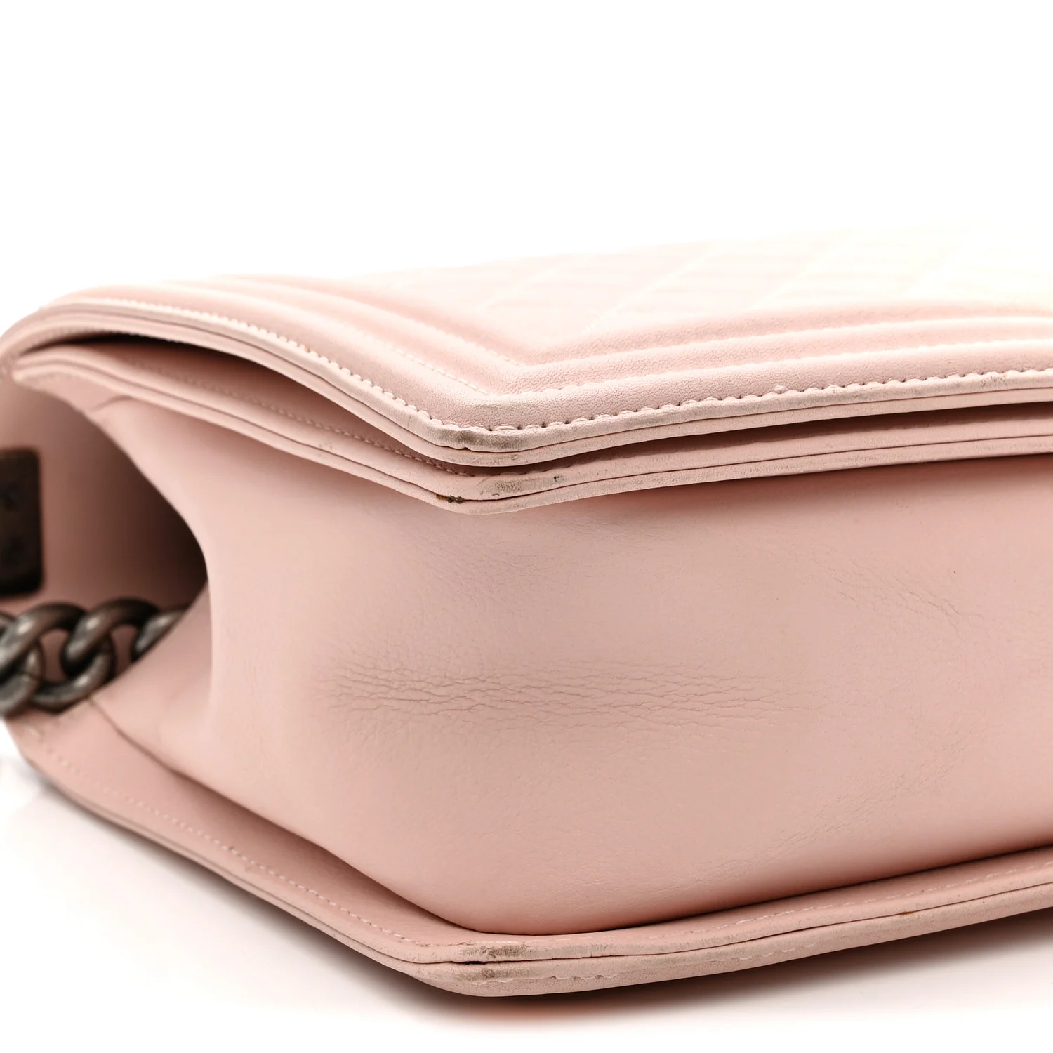 Lambskin Quilted New Medium Boy Flap Light Pink - Image 9