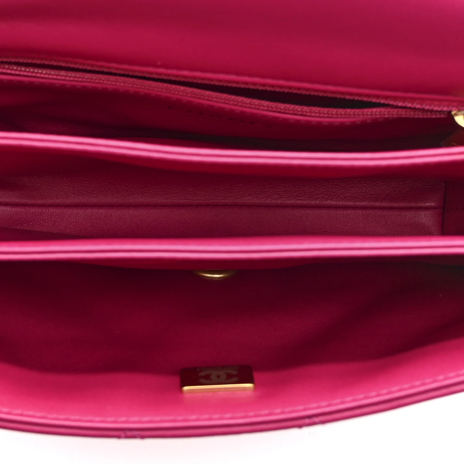 Lambskin Quilted On And On Small Chain Flap Fuchsia - Image 5