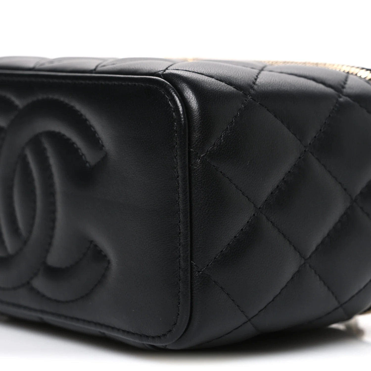 Lambskin Quilted Pearl Crush Small Vanity Case With Chain Black - Image 10