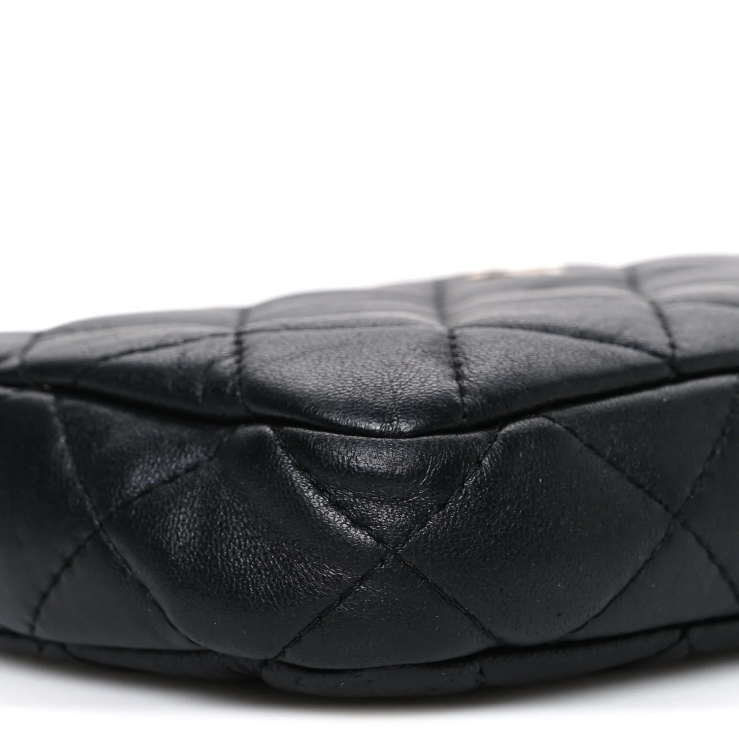 Lambskin Quilted Small Clutch With Chain Black - Image 10