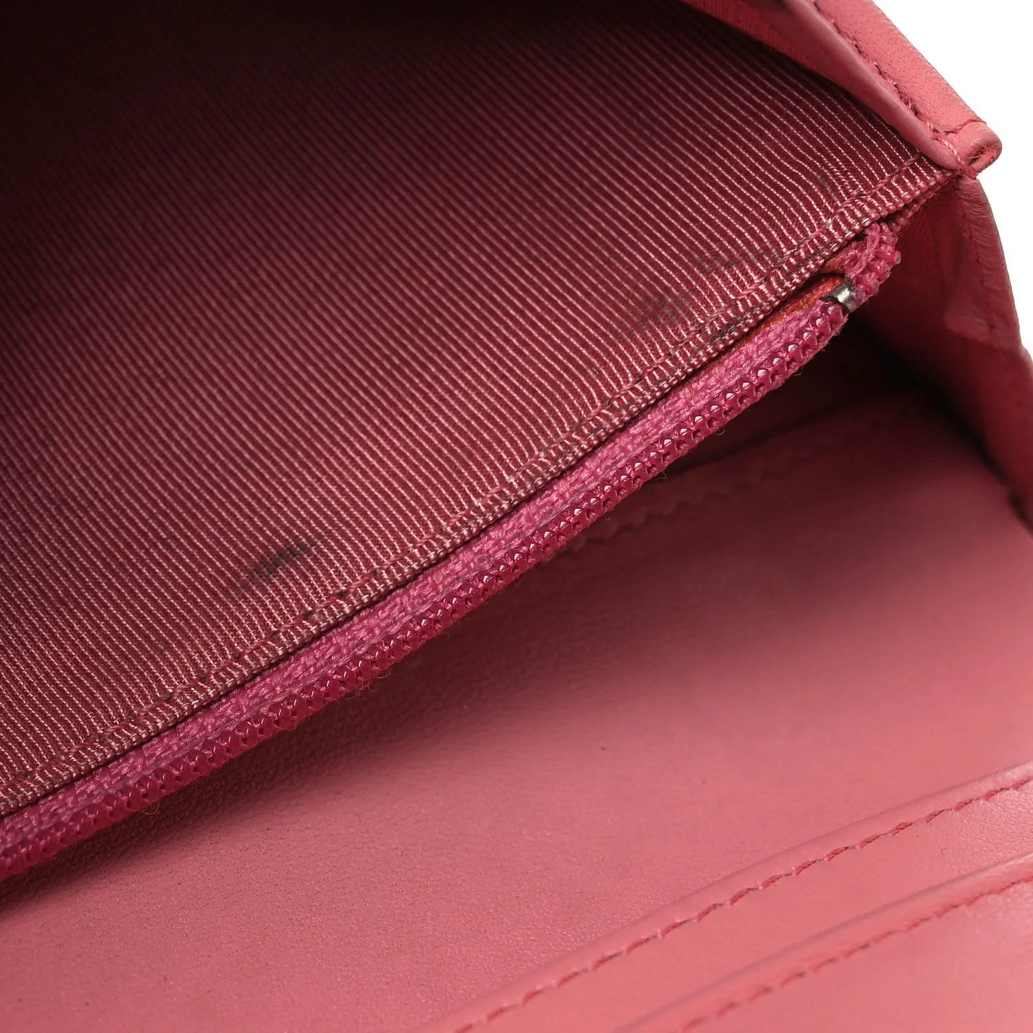 Lambskin Quilted Yen Wallet Pink - Image 12