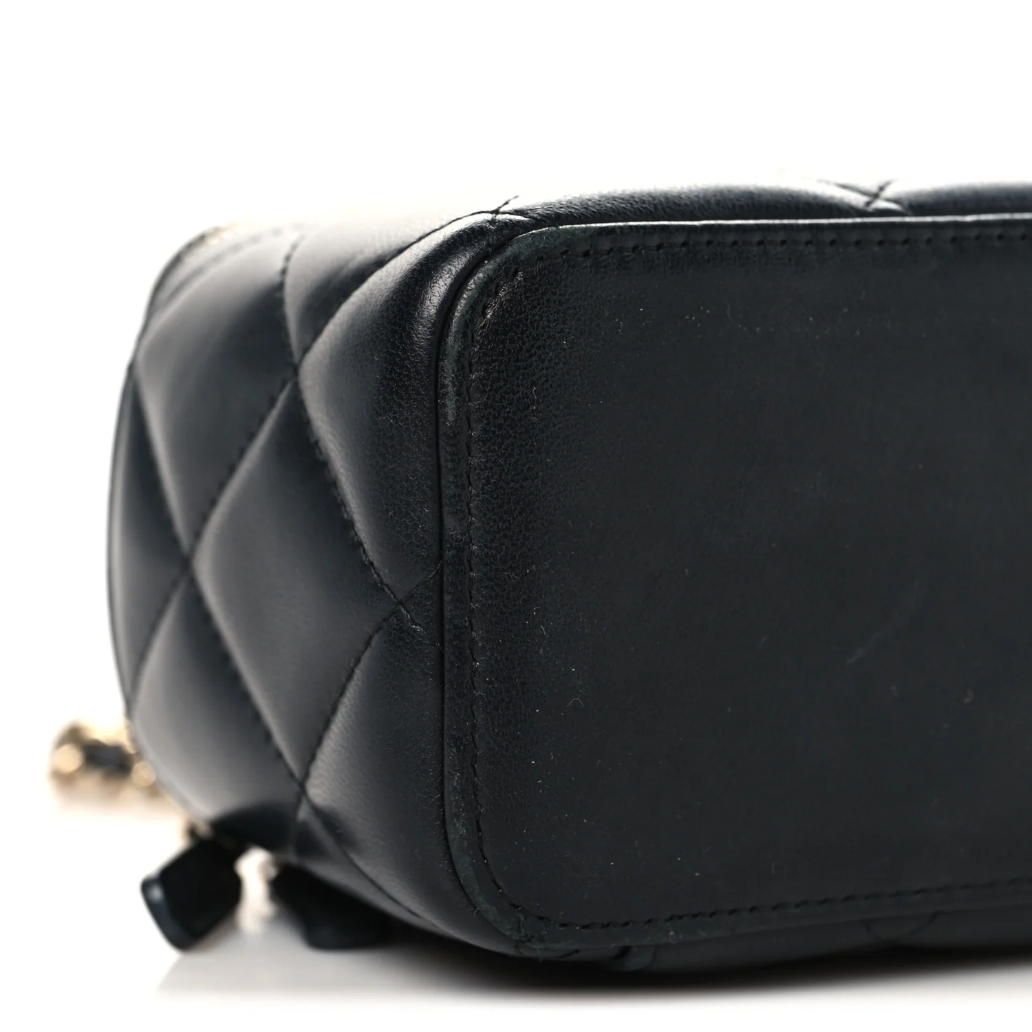 Lambskin Resin Elegant Chain Small Vanity Case Black - Image 10