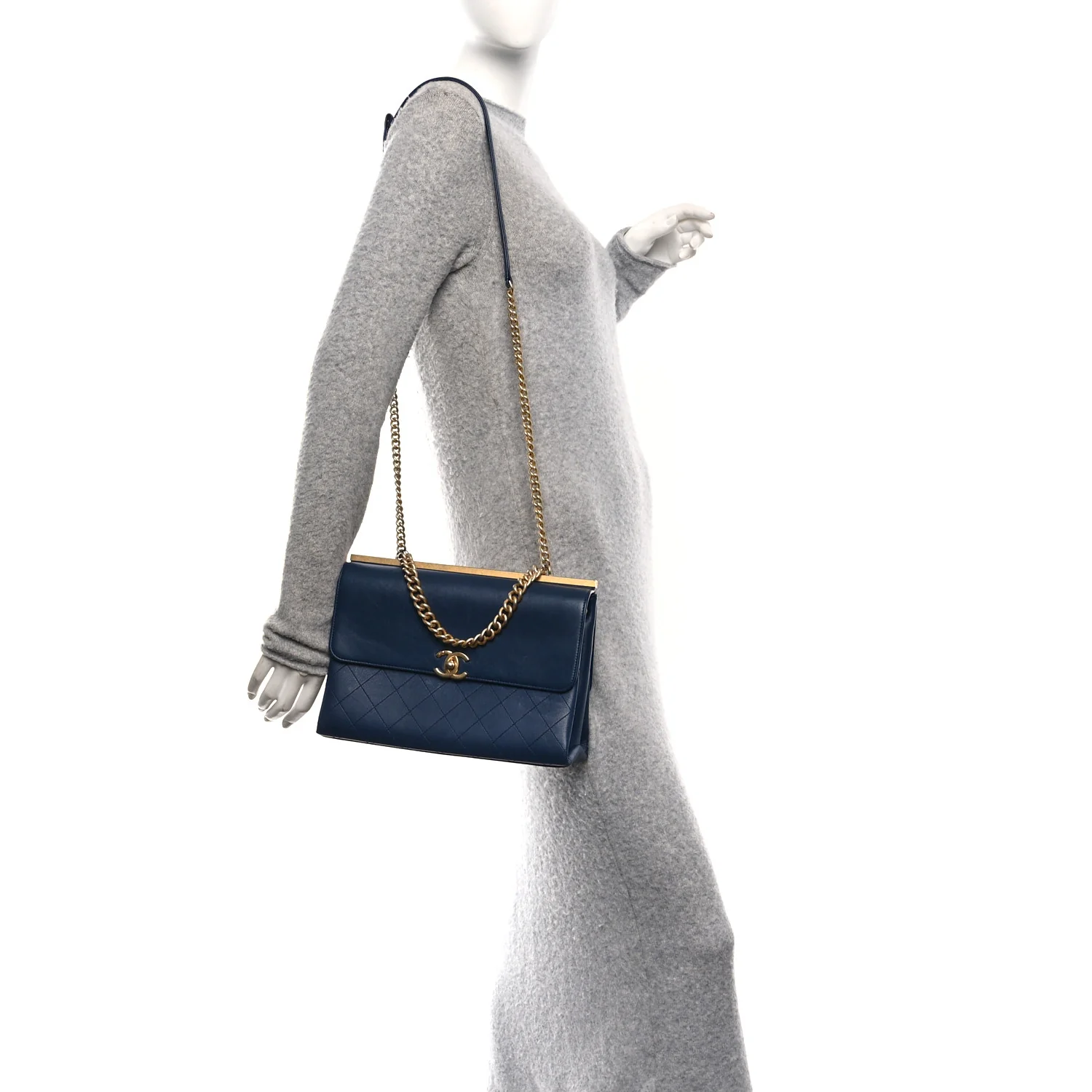 Lambskin Stitched Coco Luxe Medium Flap Blue - Image 2