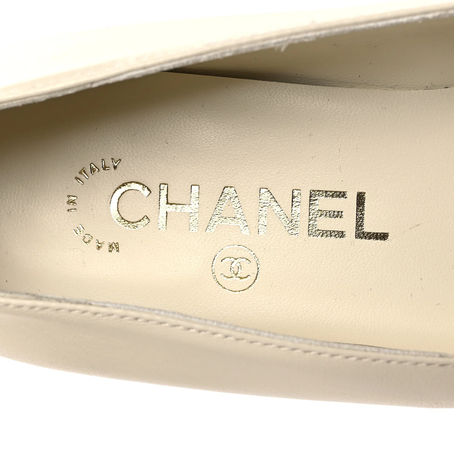 Lambskin Turnlock CC Ballet Flats 36 Ivory Black - Image 9