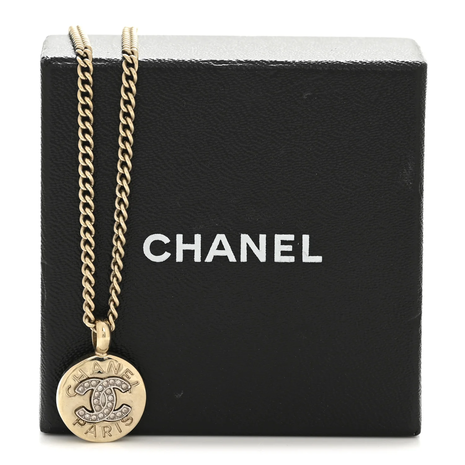 Metal Crystal CC Round Pendant Necklace Gold - Image 7