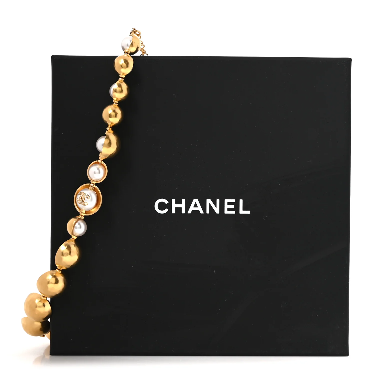 Metal Crystal Pearl CC Choker Necklace Gold Pearly White - Image 5
