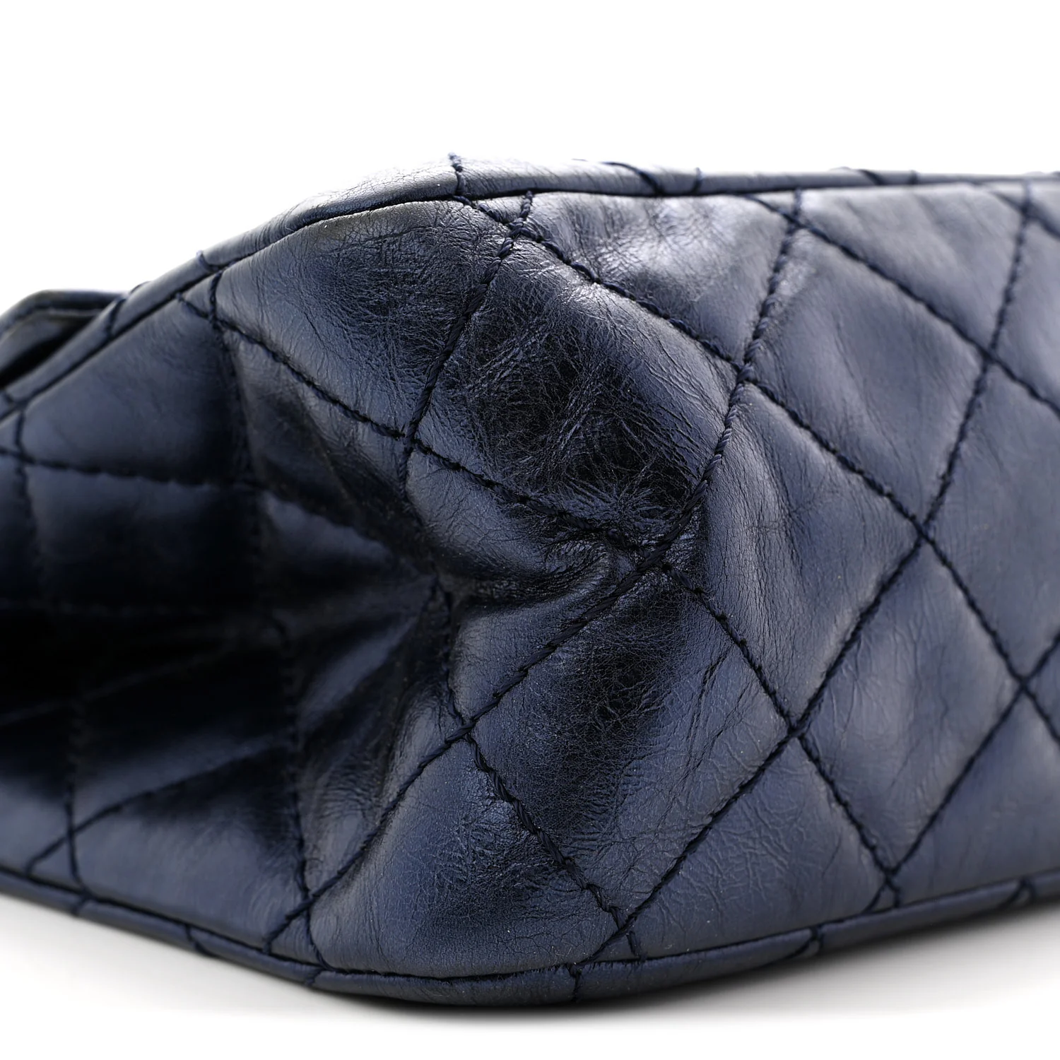 Metallic Aged Calfskin Quilted 2.55 Reissue 226 Flap Dark Navy Blue - Image 9
