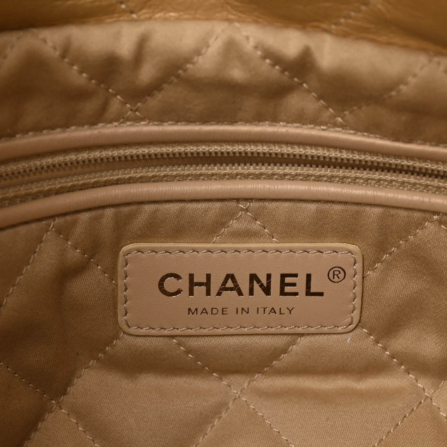 Metallic Calfskin Quilted Small Chanel 22 Light Gold - Image 7