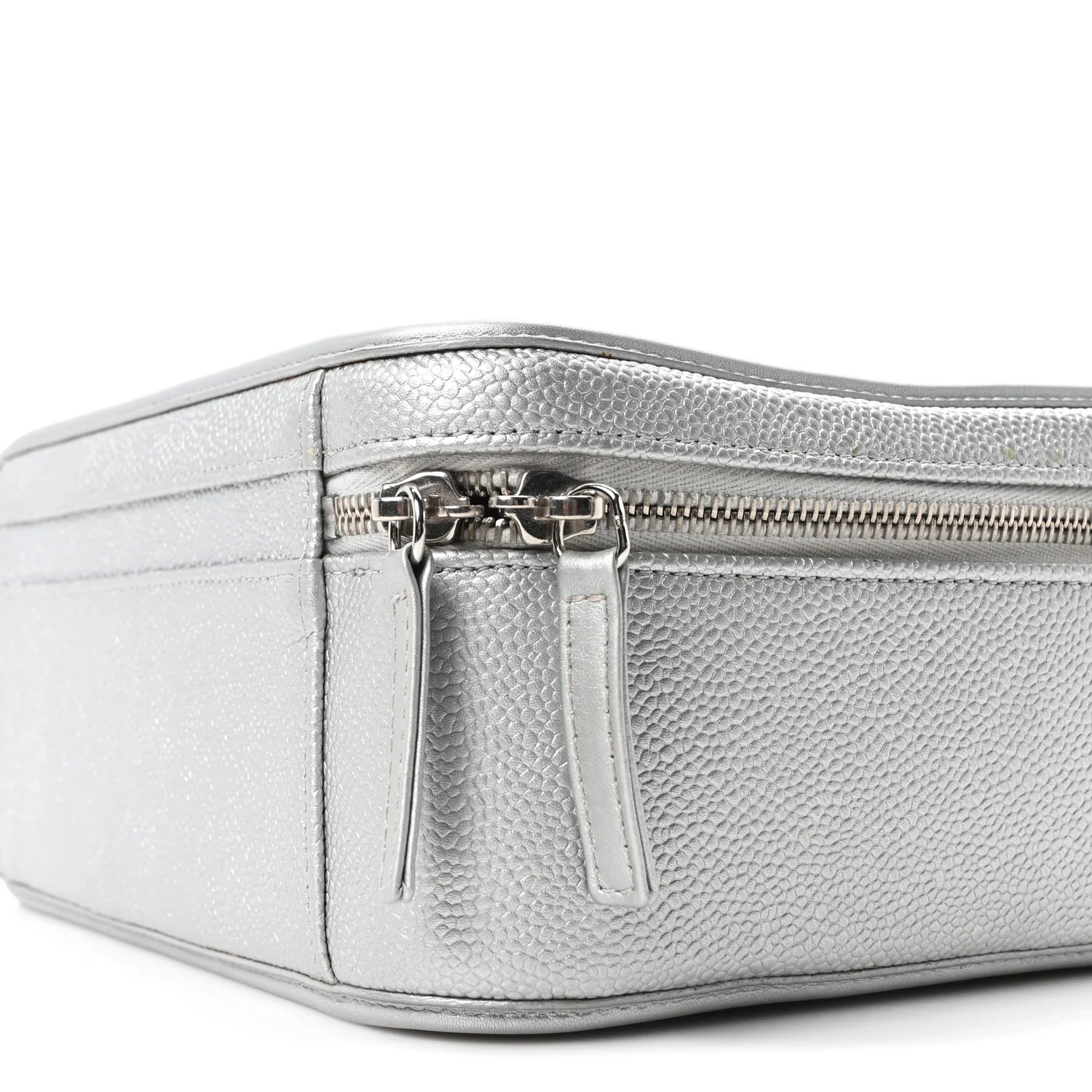 Metallic Caviar Quilted Large CC Filigree Vanity Case Silver - Image 10