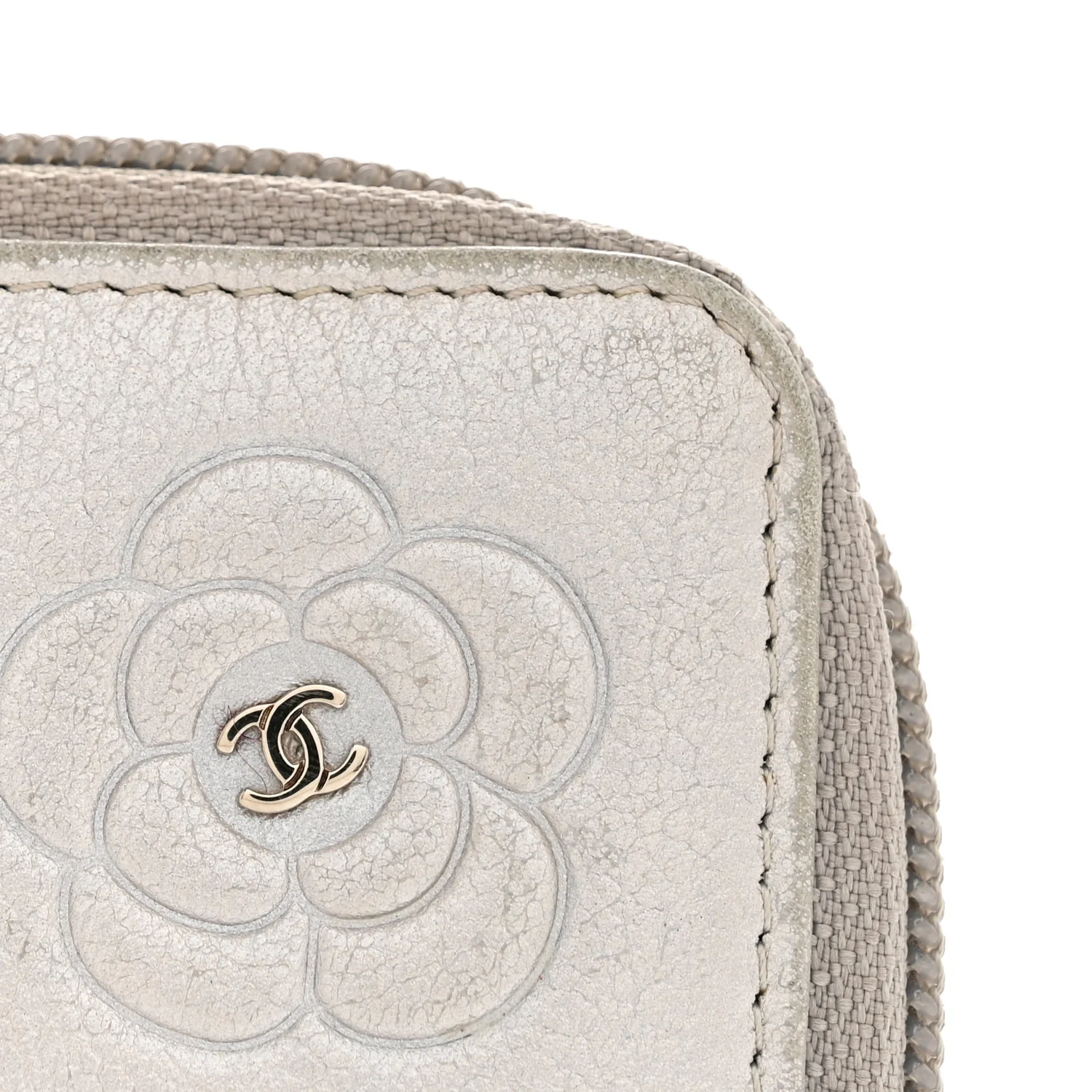 Metallic Goatskin Camellia Embossed Zip Around Wallet Silver - Image 9
