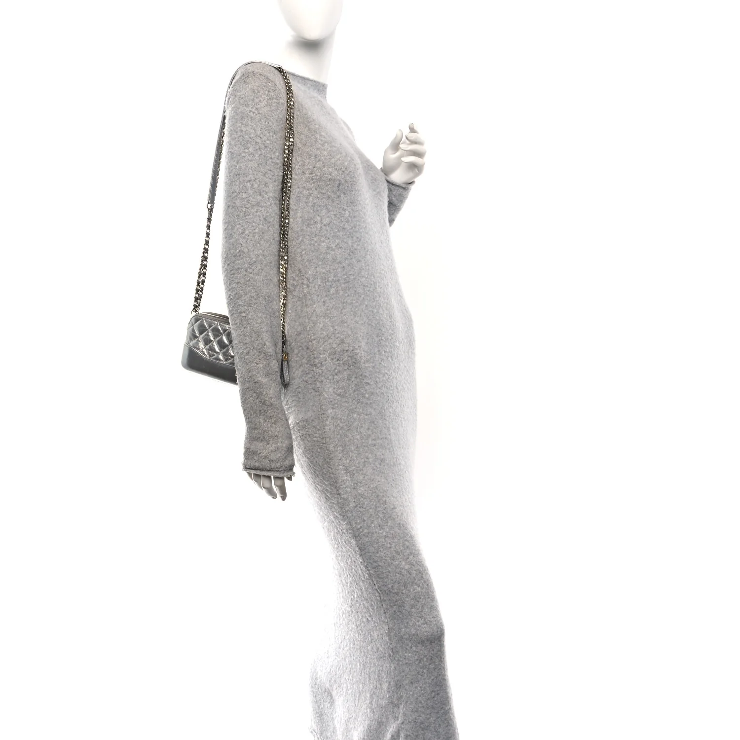 Metallic Lambskin Calfskin Quilted Small Gabrielle Clutch With Chain Silver - Image 2
