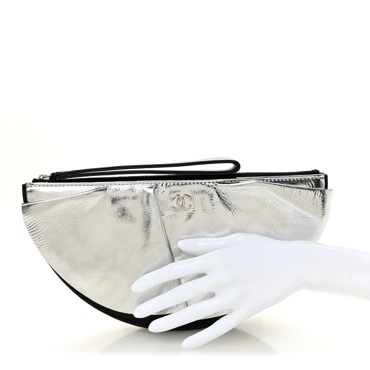 Metallic Lambskin Wave Clutch Black Silver - Image 2