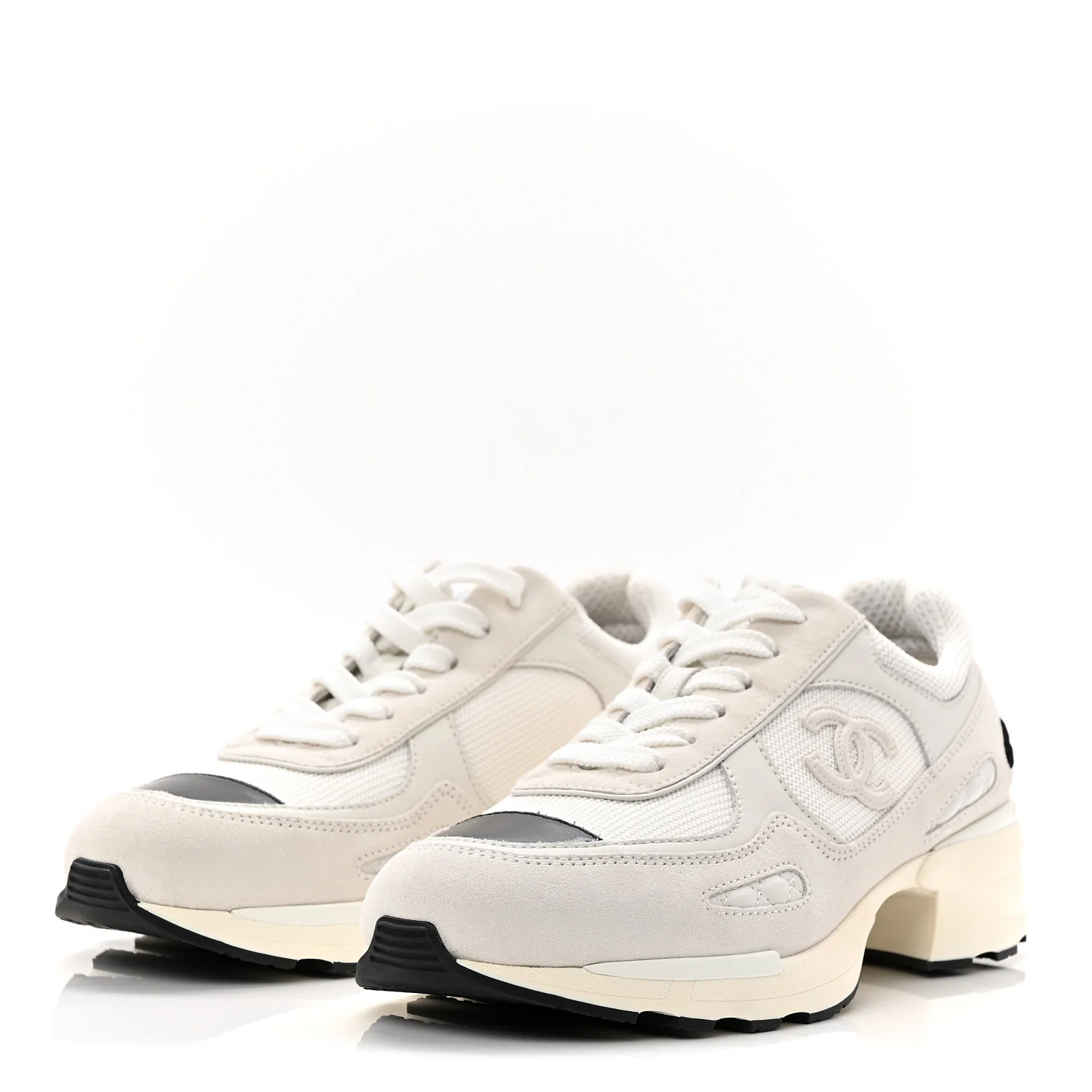 Mixed Fibers Suede Shiny Calfskin Womens CC Sneakers 38.5 White - Image 4