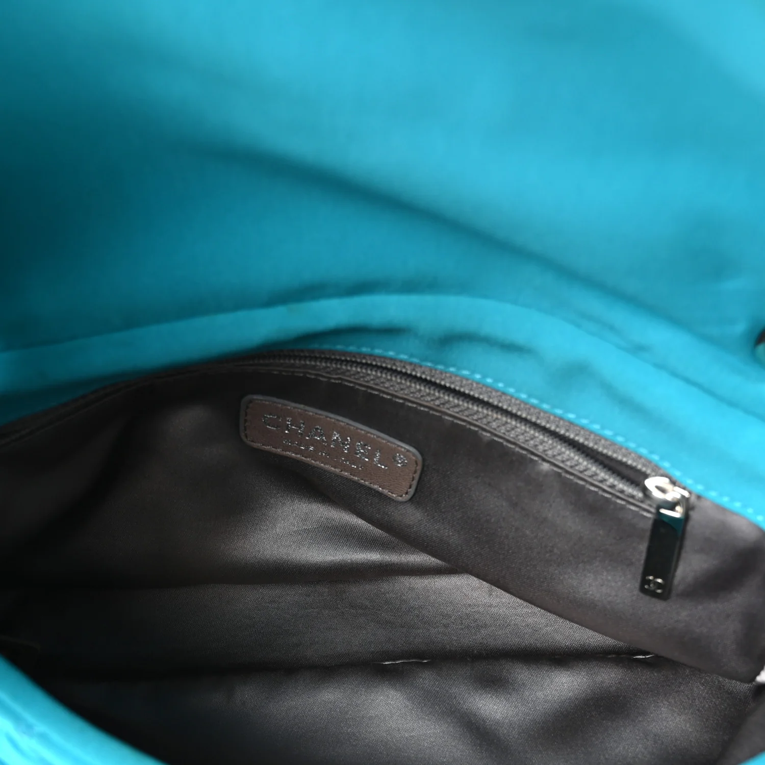 Nylon Bubble Quilt Medium Flap Turquoise - Image 5