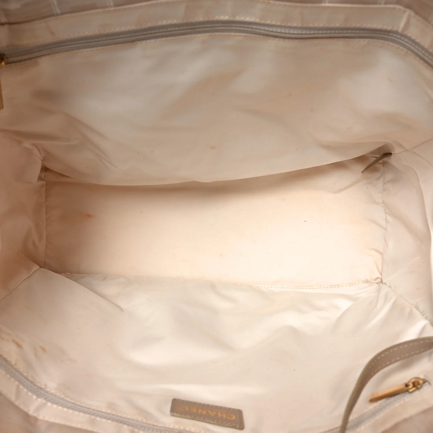 Nylon Medium Travel Tote Beige - Image 5