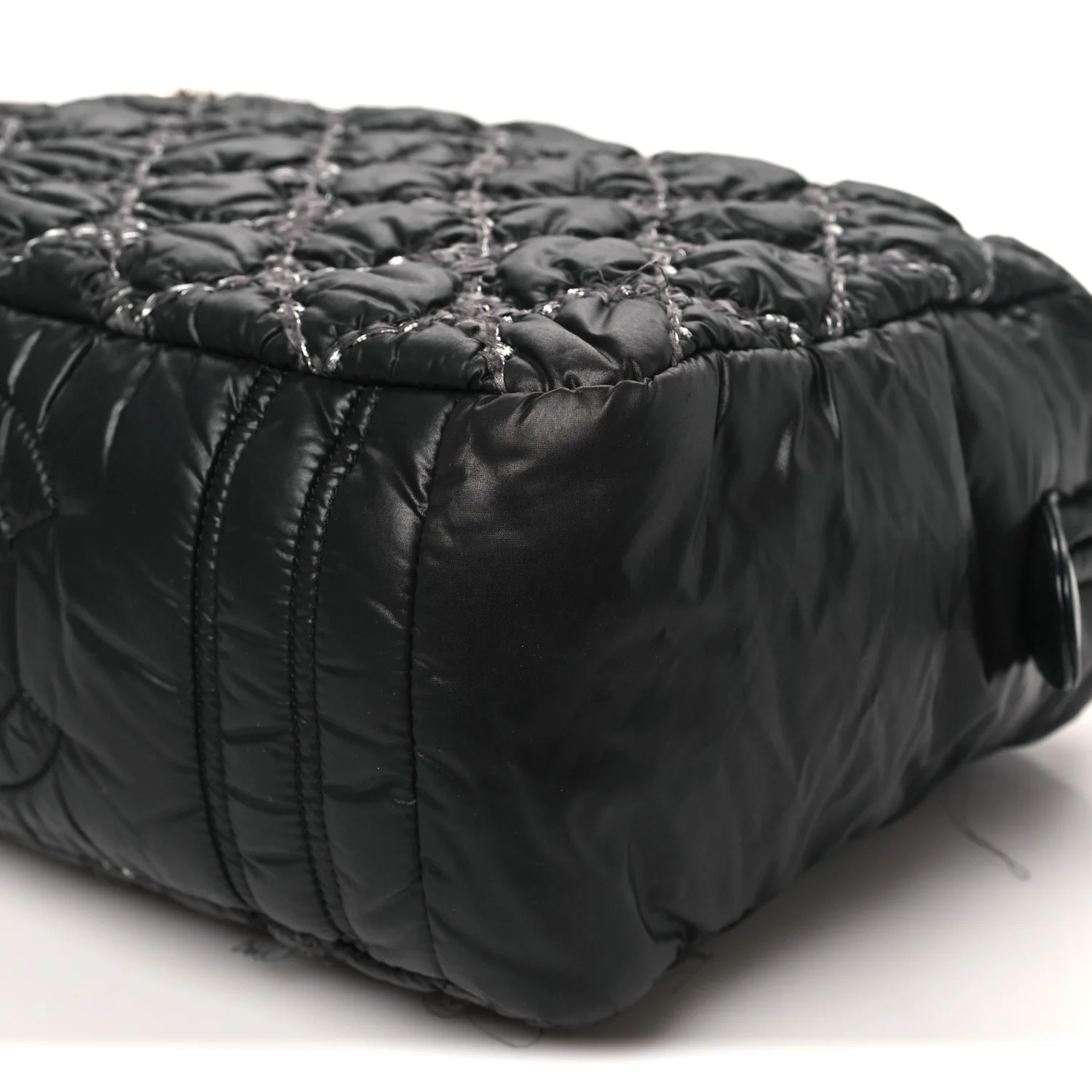 Nylon Quilted Tweed Stitch Bubble Camera Case Black - Image 10