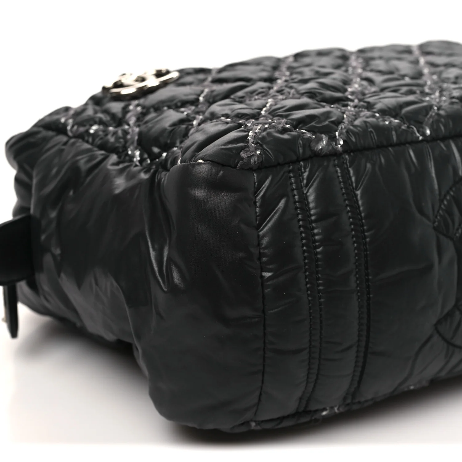 Nylon Quilted Tweed Stitch Bubble Camera Case Black - Image 9