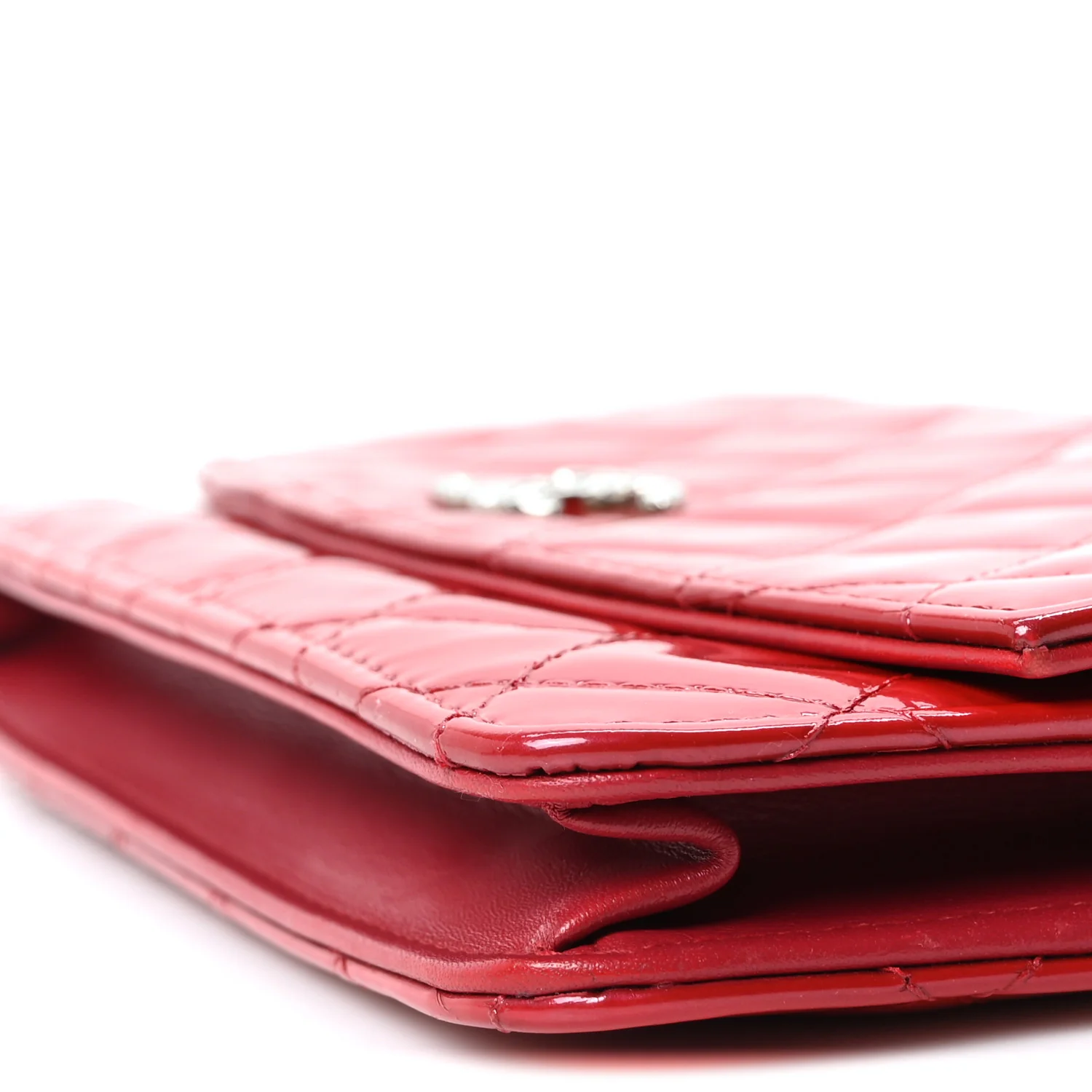 Patent Quilted Brilliant Wallet On Chain WOC Red - Image 10