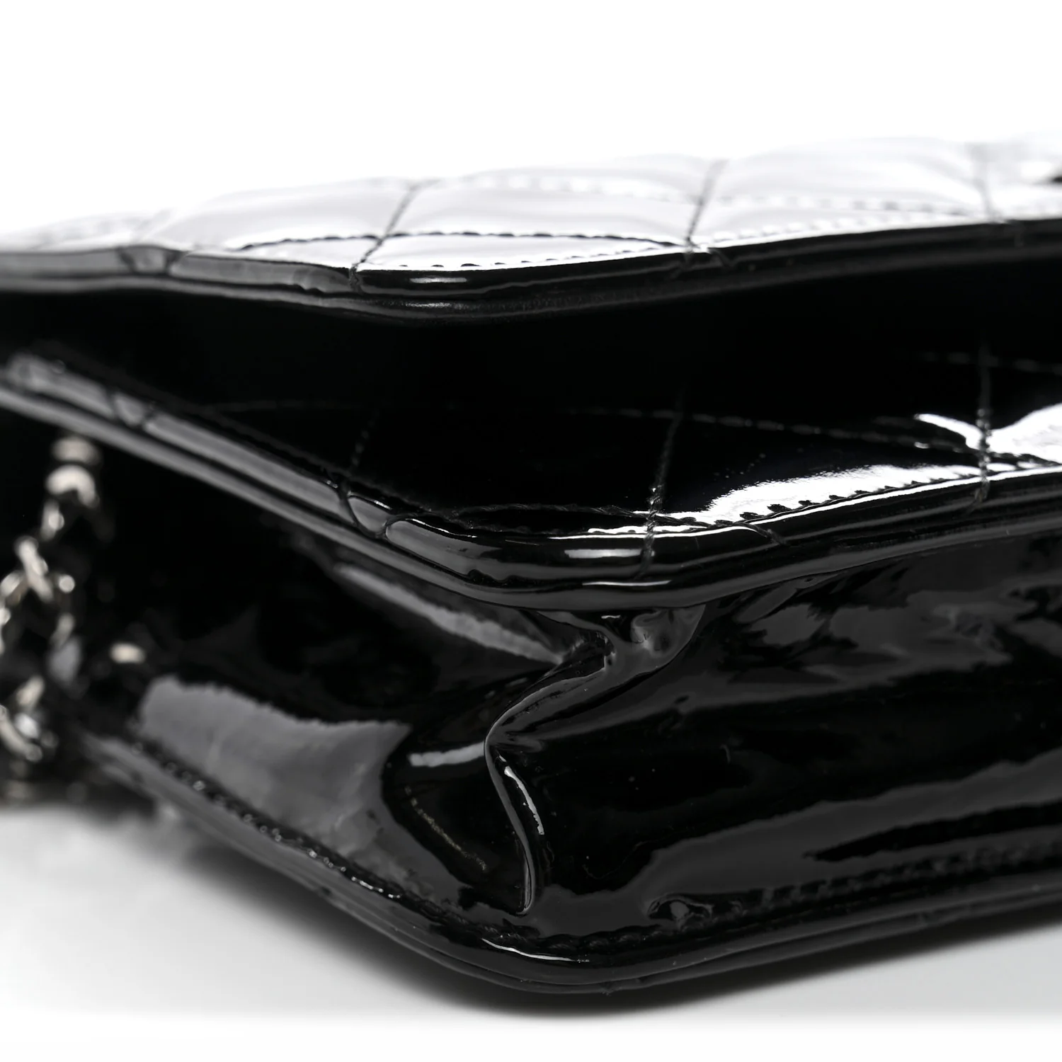 Patent Quilted Wallet On Chain WOC Black - Image 10