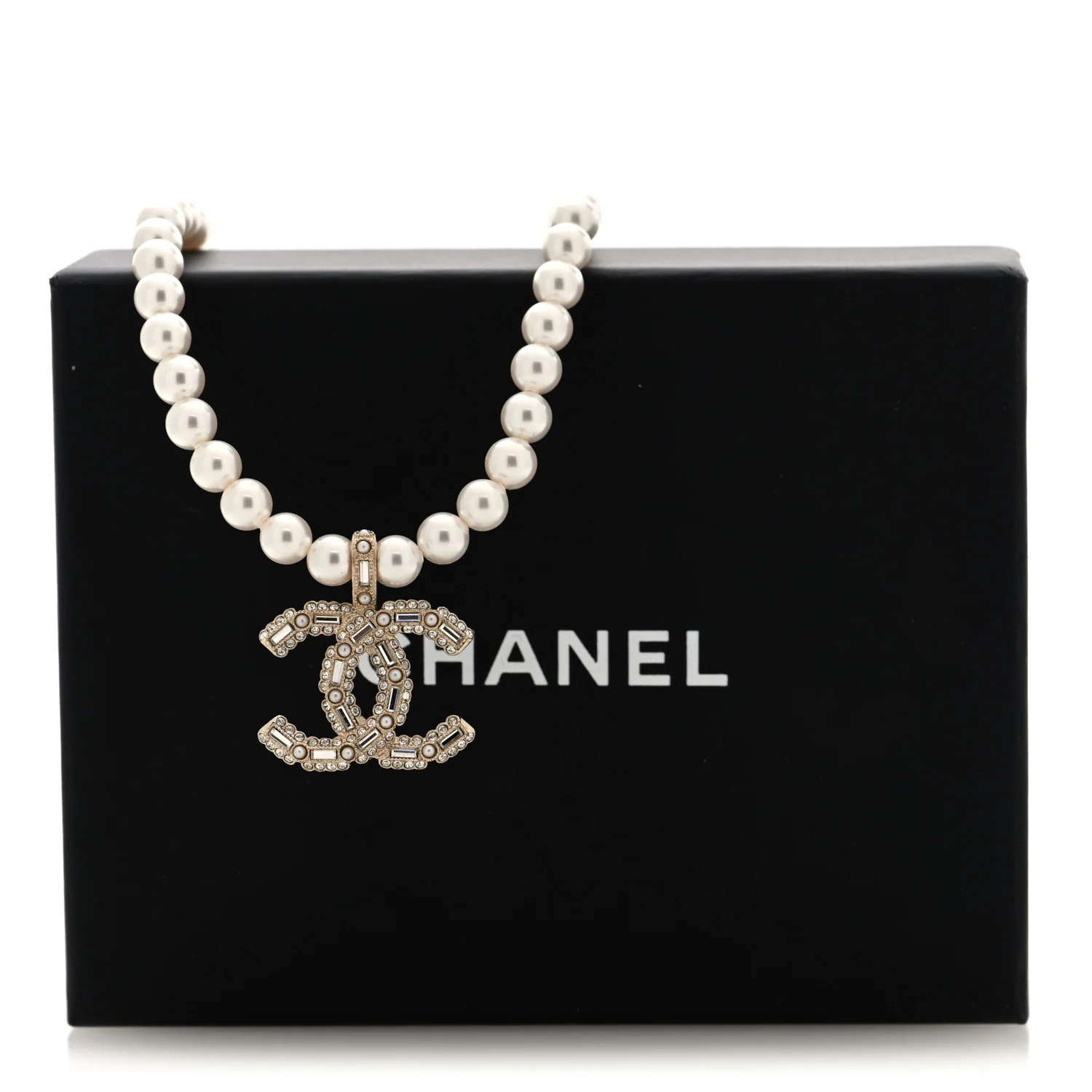 Pearl Crystal Baguette CC Short Necklace Gold - Image 5