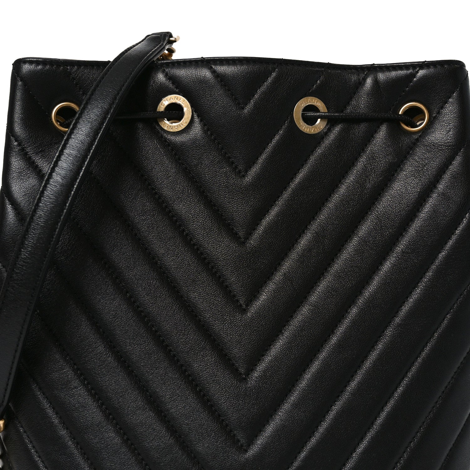 Sheepskin Chevron Quilted Drawstring Bag Black - Image 8