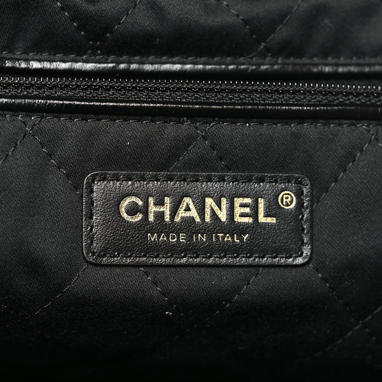 Shiny Calfskin Quilted Chanel 22 Black - Image 8