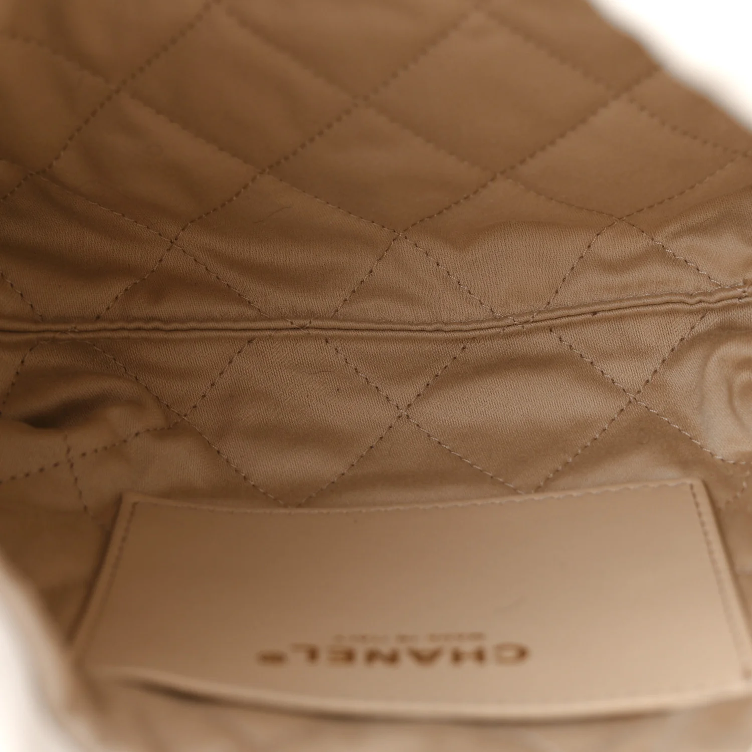 Shiny Calfskin Quilted Mini Chanel 22 White - Image 5