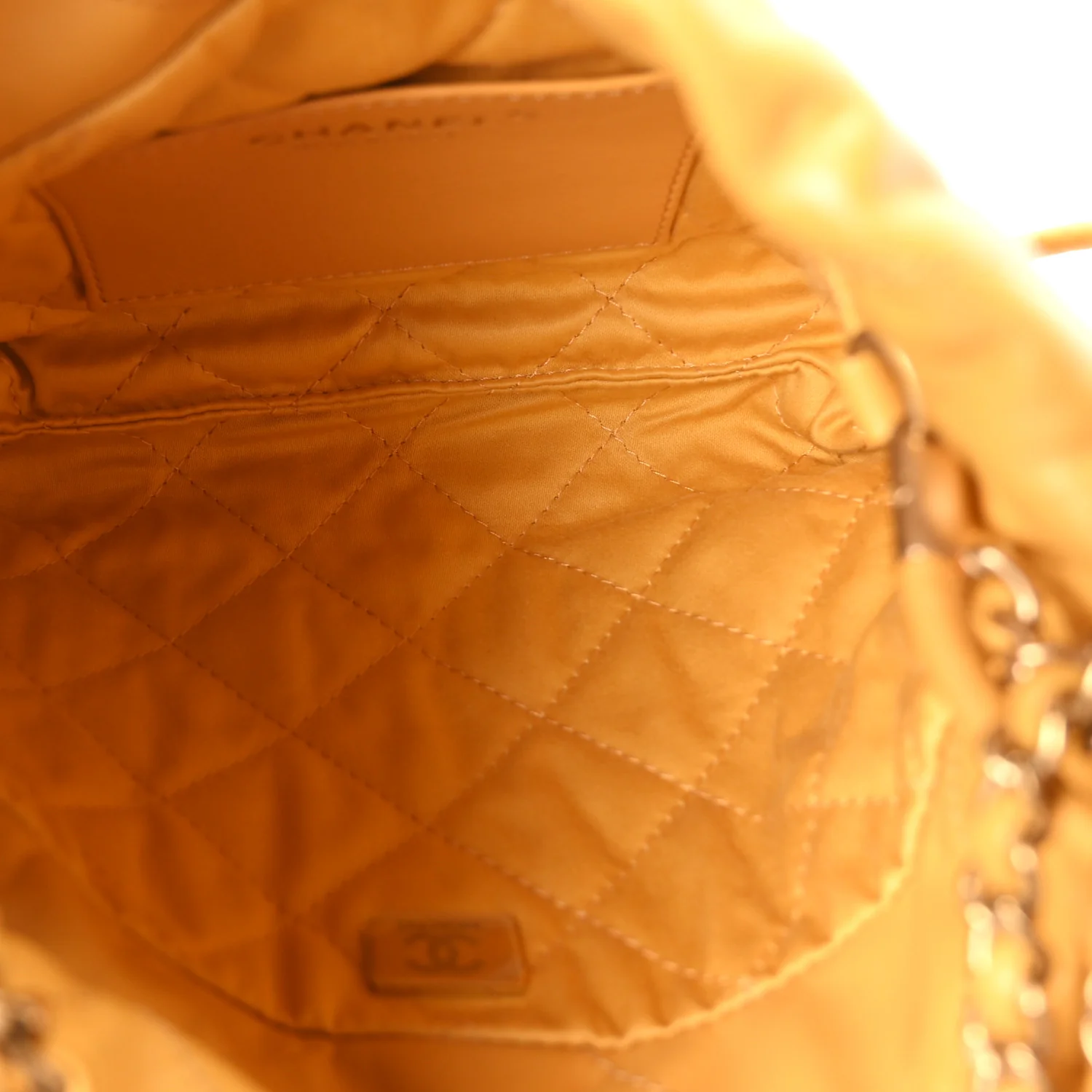 Shiny Calfskin Quilted Mini Chanel 22 Yellow - Image 5