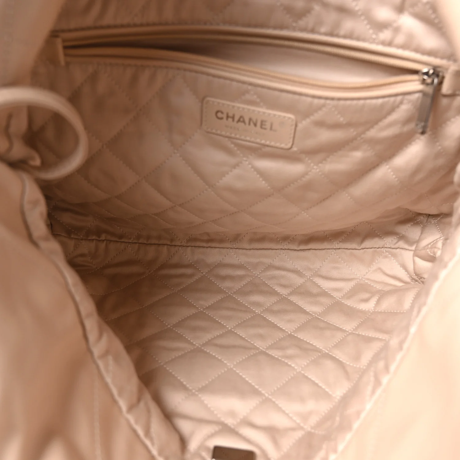 Shiny Calfskin Quilted Small Chanel 22 Ecru - Image 11