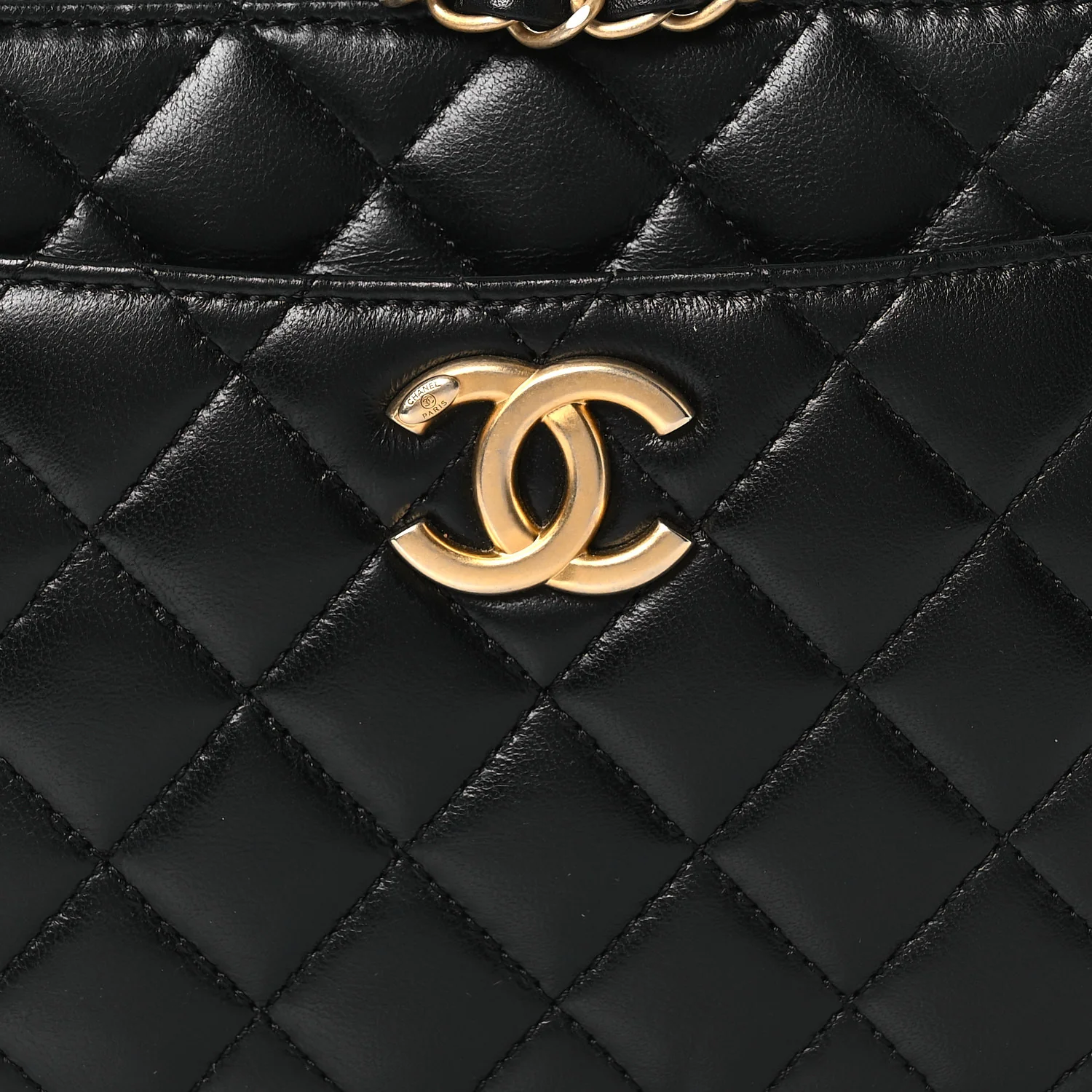 Shiny Calfskin Quilted Small Pick Me Up Vanity Case Black - Image 8