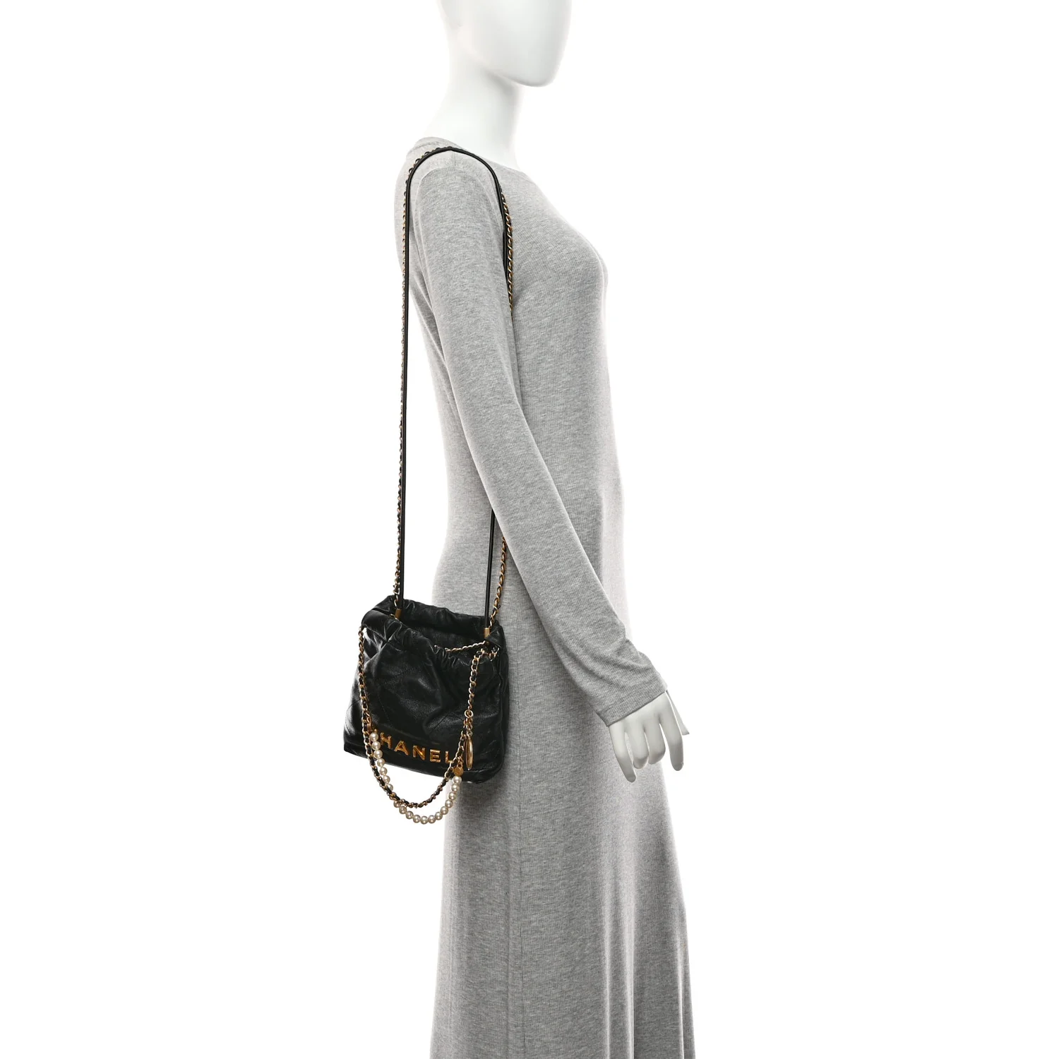 Shiny Crumpled Calfskin Quilted Pearl Mini Chanel 22 Black - Image 2
