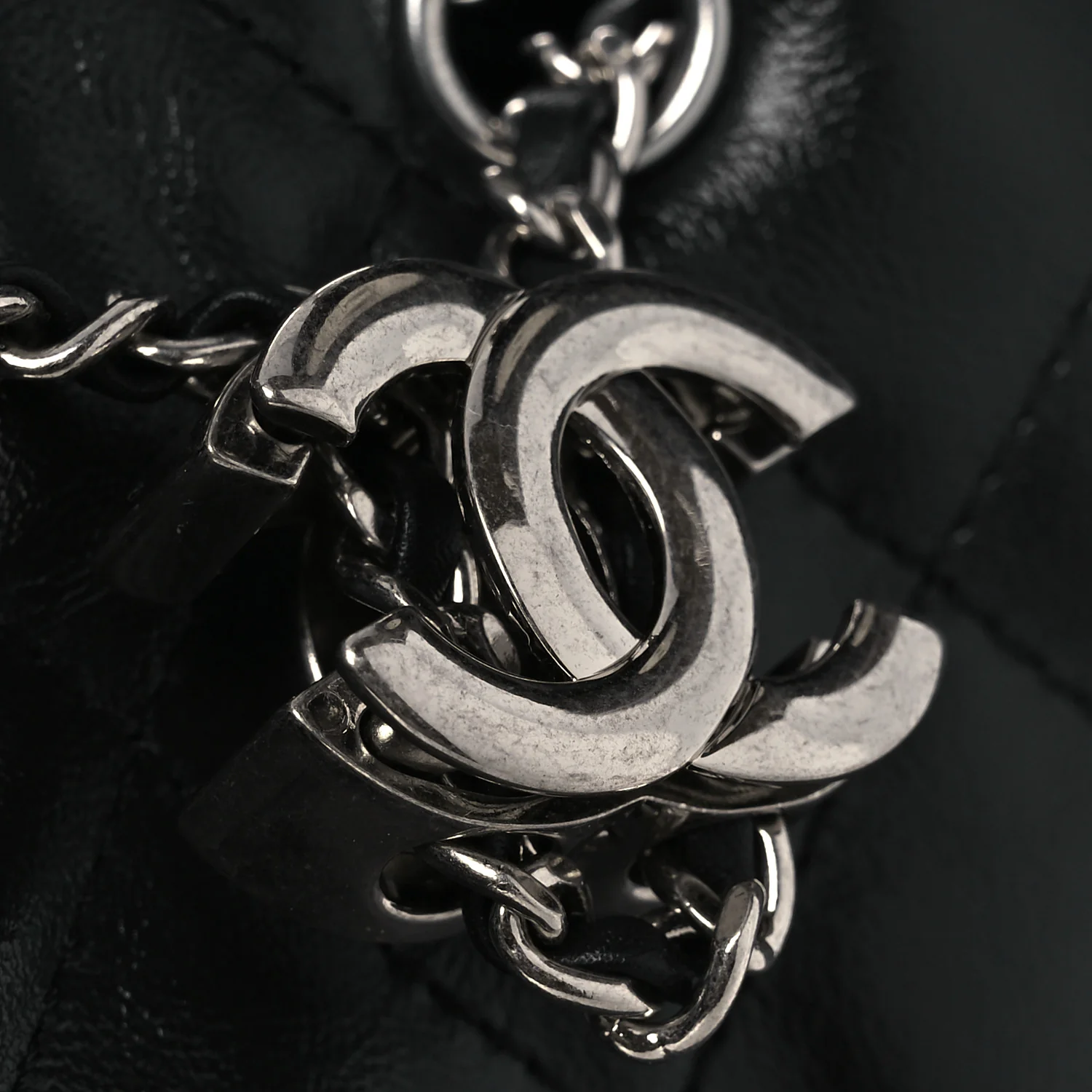 Shiny Crumpled Calfskin Quilted Small Chanel 25 Handbag Black - Image 11