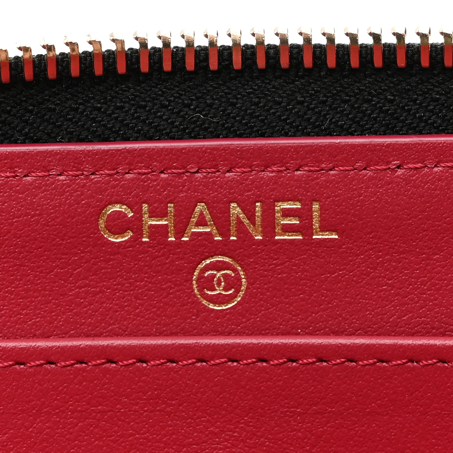 Shiny Goatskin Quilted Chanel 19 Long Zipped Around Wallet Black - Image 6