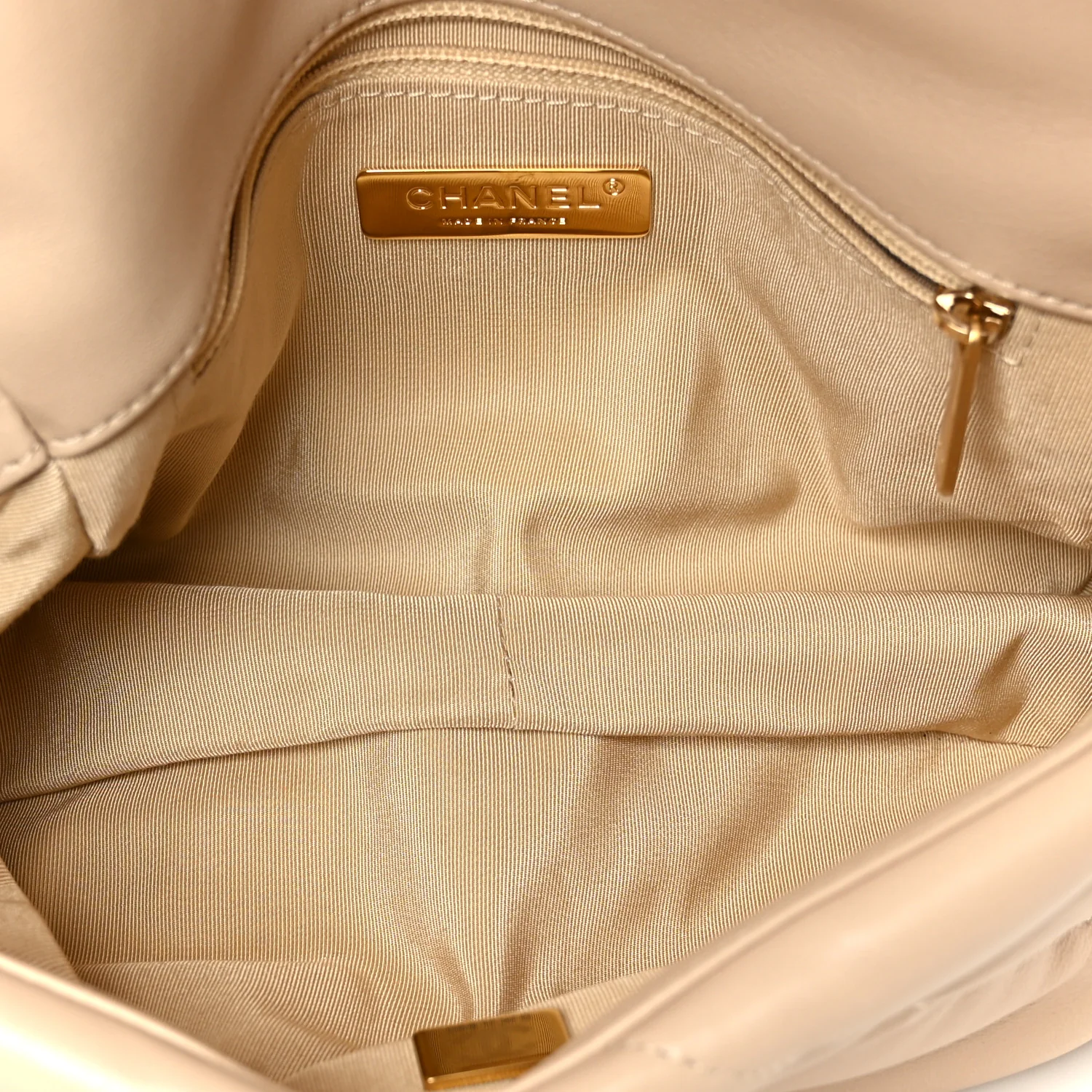 Shiny Goatskin Quilted Medium Chanel 19 Flap Beige - Image 5
