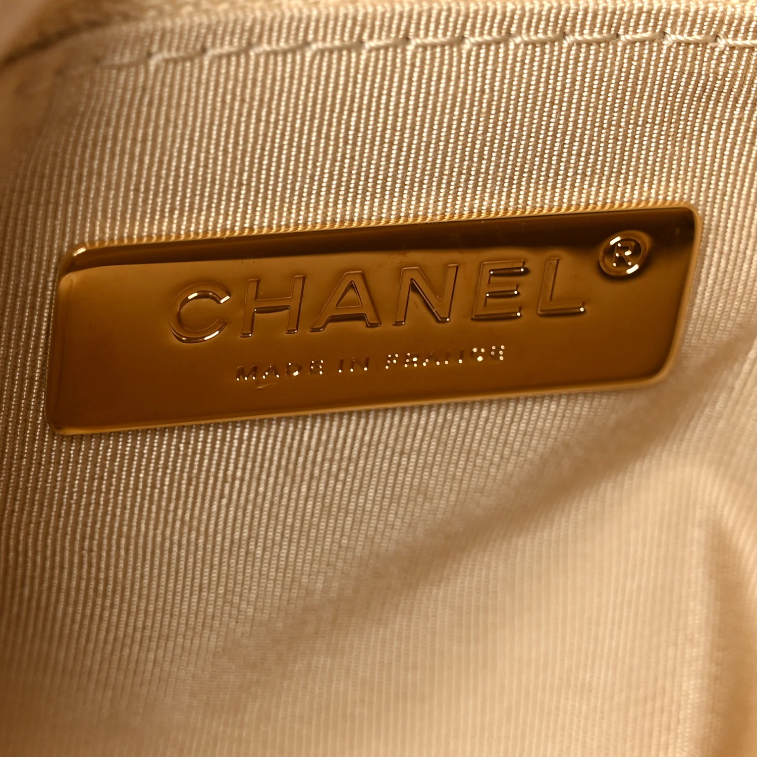 Shiny Goatskin Quilted Medium Chanel 19 Flap Beige - Image 6