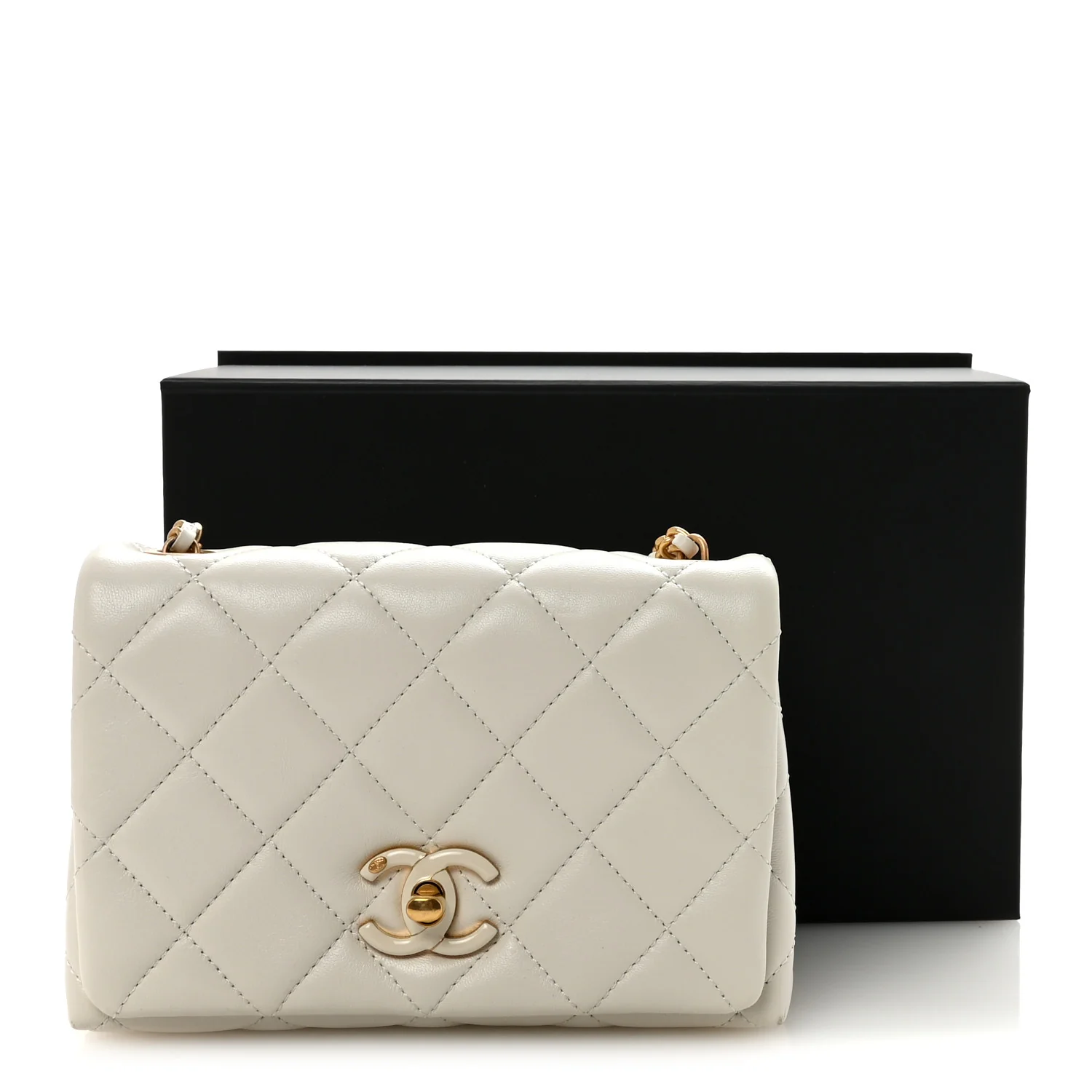 Shiny Lambskin Quilted Enamel CC Small Flap White - Image 11