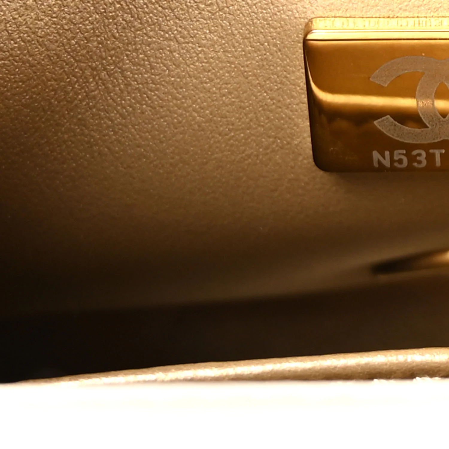 Shiny Lambskin Quilted Enamel CC Small Flap White - Image 7