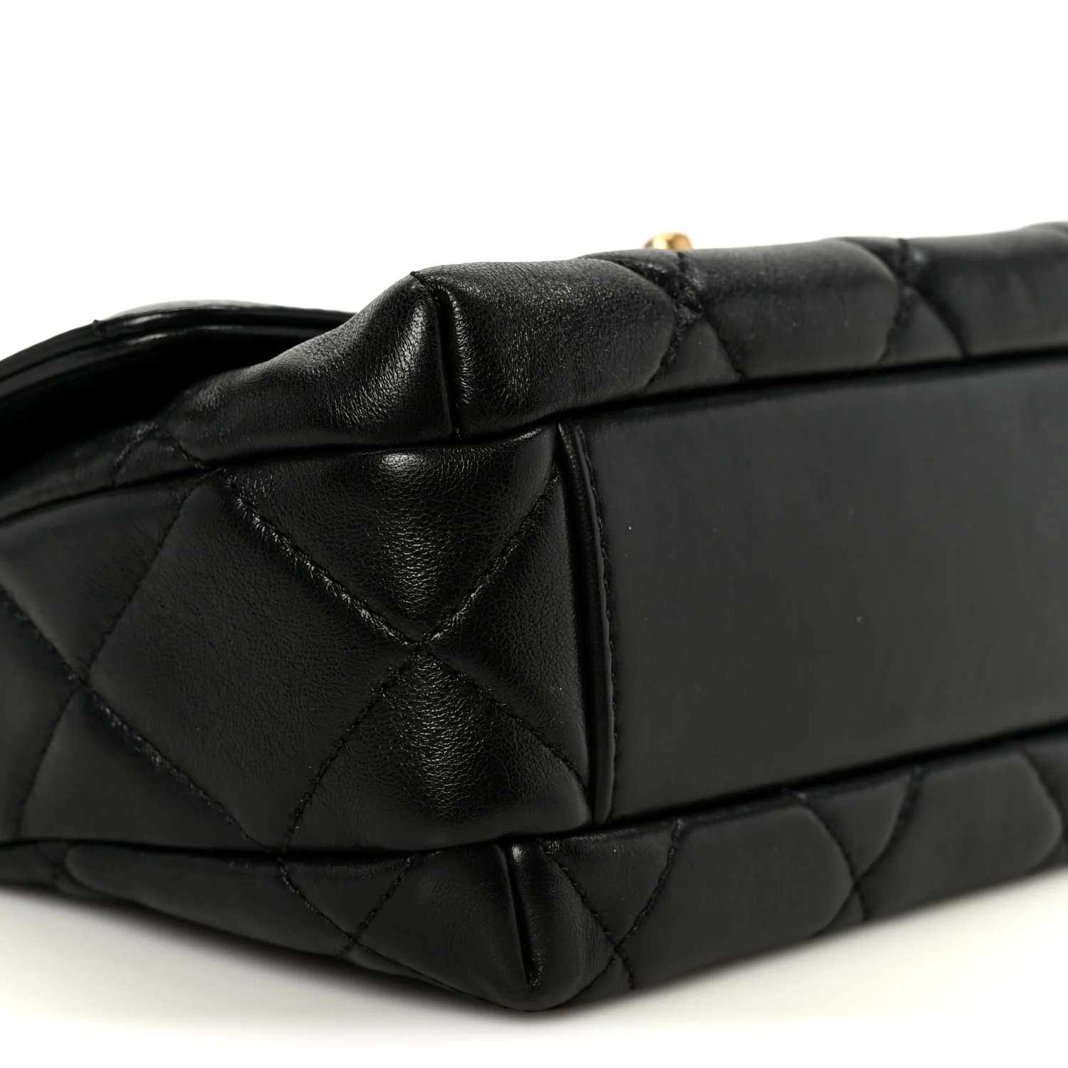 Shiny Lambskin Quilted Mini Pearl Logo Flap Black - Image 9