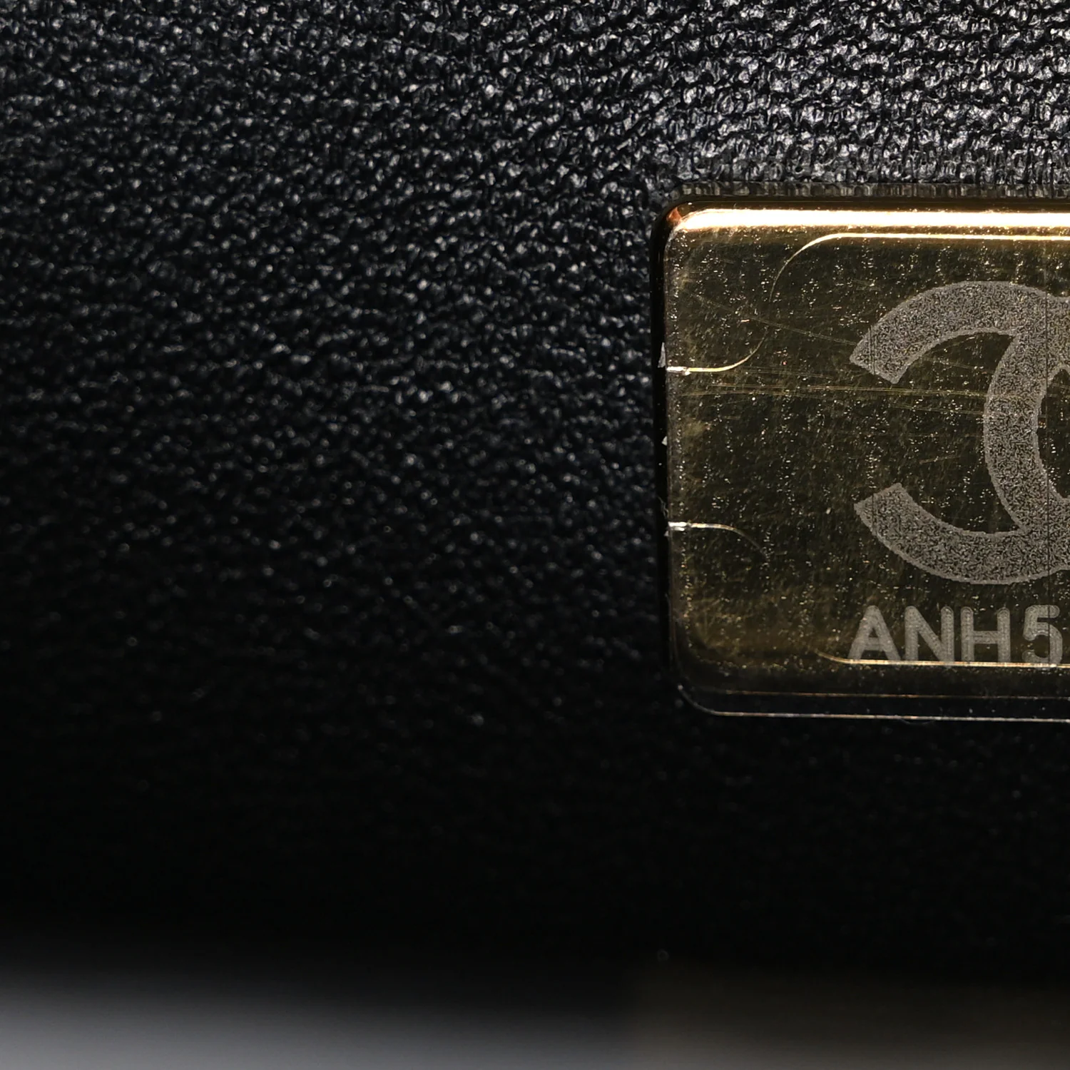 Shiny Lambskin Quilted Twisted Links Top Handle Flap Black - Image 7
