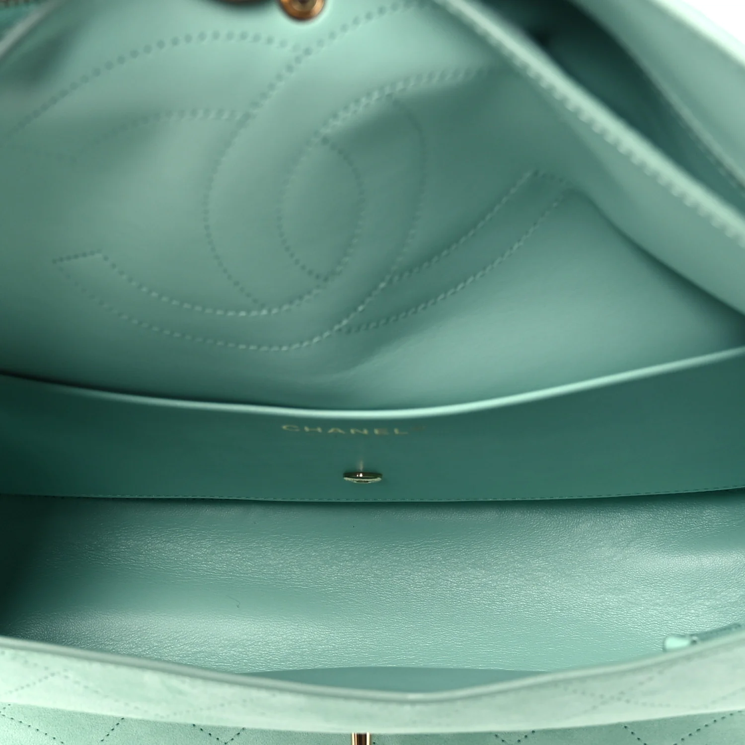 Suede Calfskin Small Souplissimo Maxi Flap Green - Image 9
