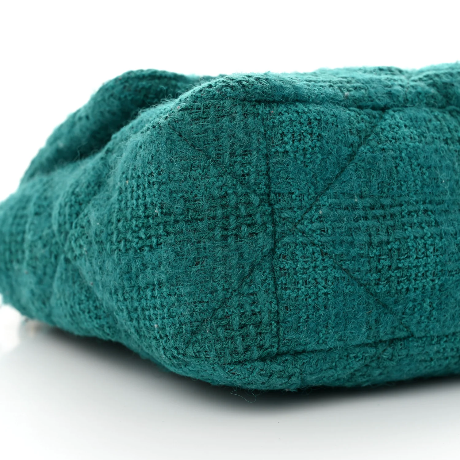 Tweed Quilted Large Chanel 19 Flap Green - Image 9