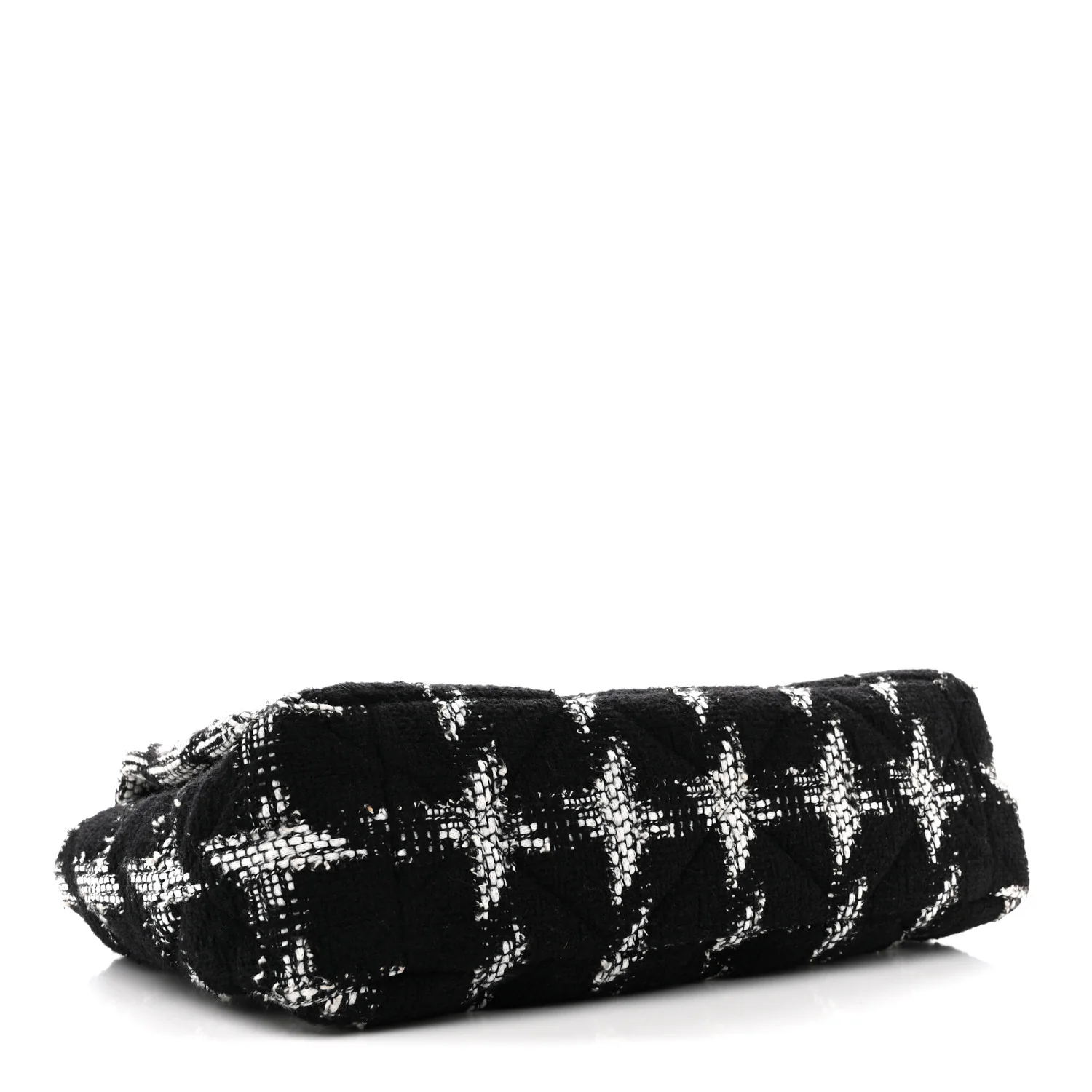 Tweed Quilted Maxi Chanel 19 Flap Black White - Image 4