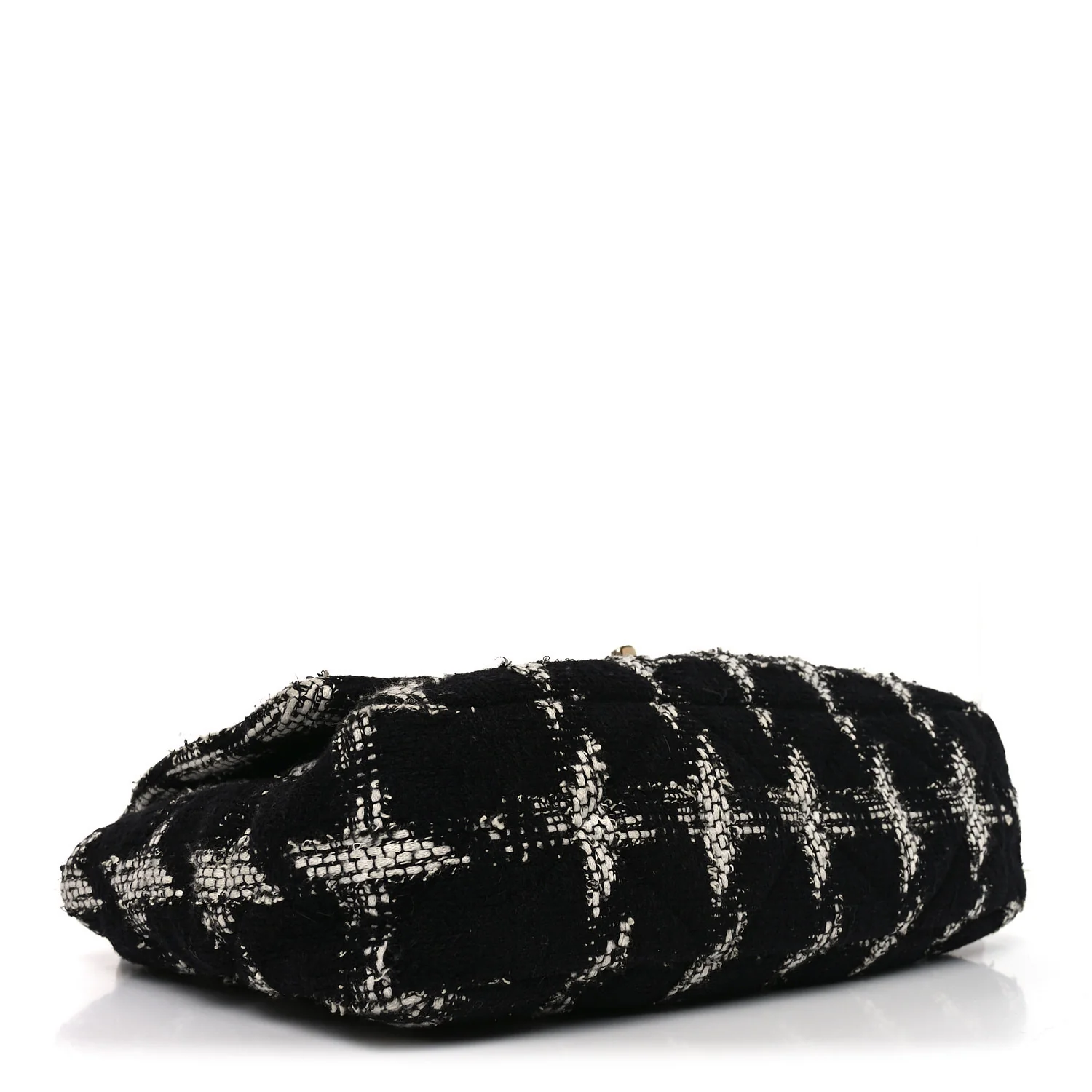 Tweed Quilted Maxi Chanel 19 Flap Black White - Image 3