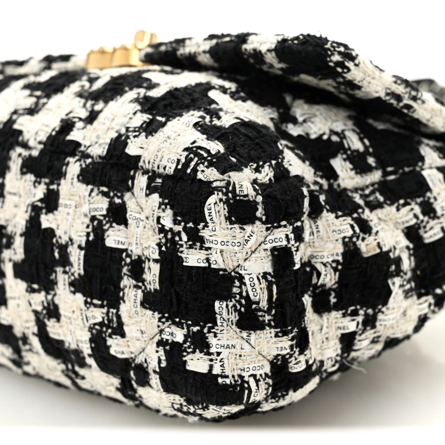 Tweed Quilted Medium Chanel 19 Flap Black Ecru White - Image 10