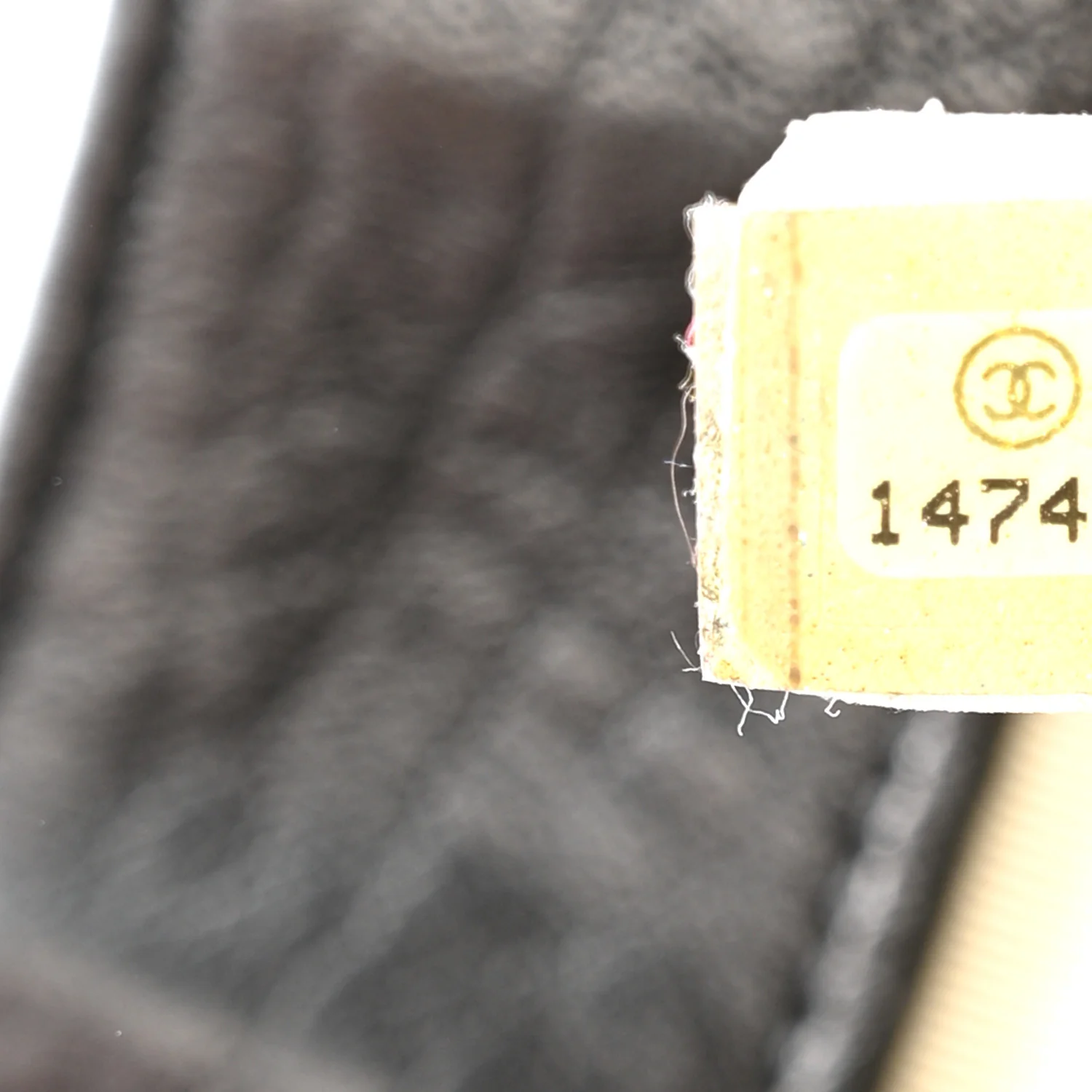 Washed Lambskin Quilted Maxi Chain Around Flap Black - Image 7