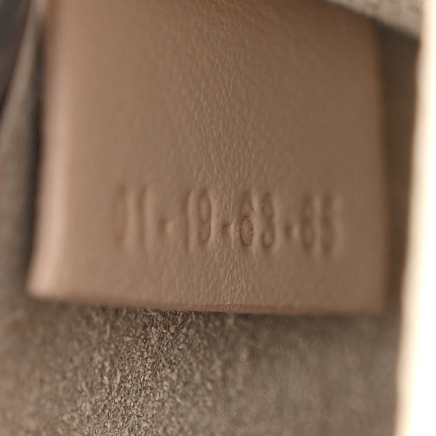 Calfskin Suede Small Nile Bracelet Bag Off White - Image 7