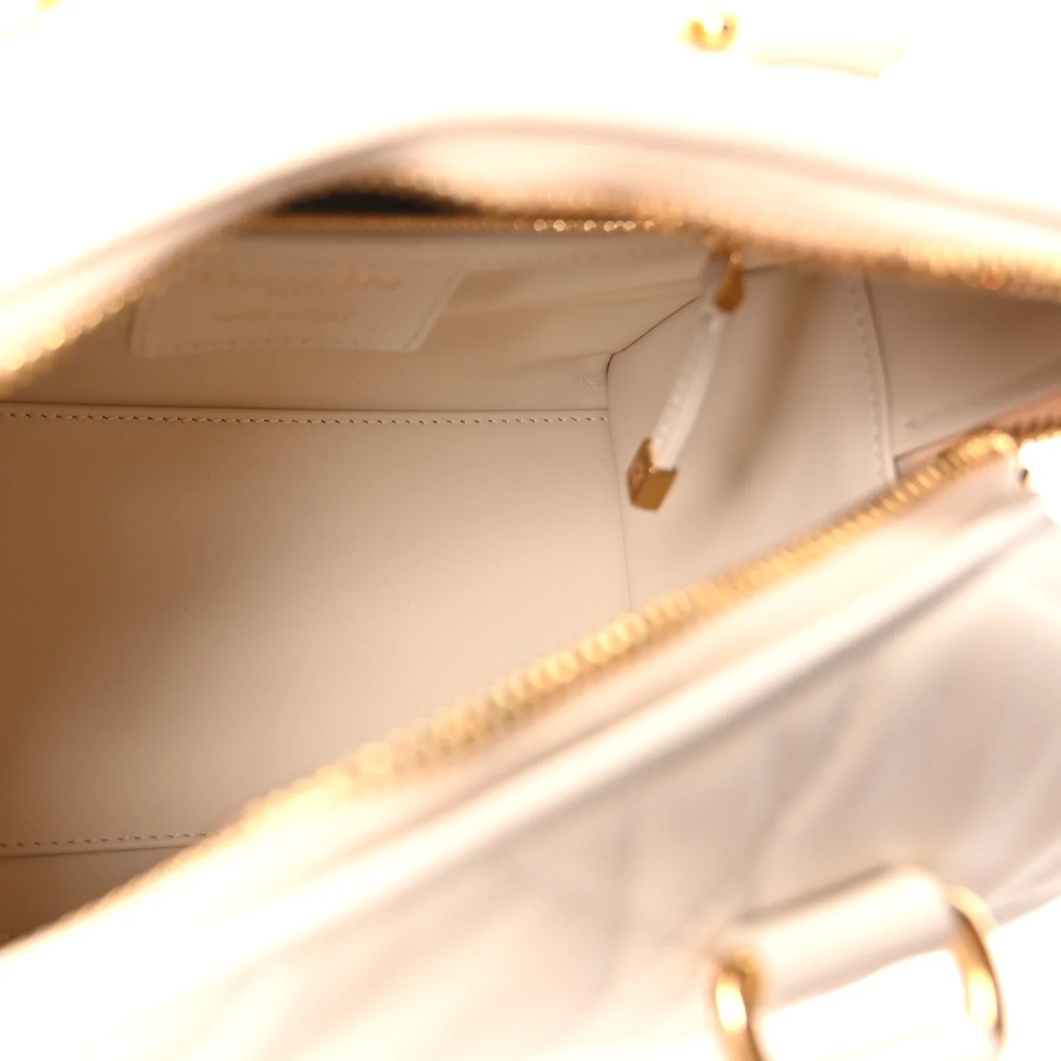 Calfskin Macrocannage Groove 20 Bag Dusty Ivory - Image 4