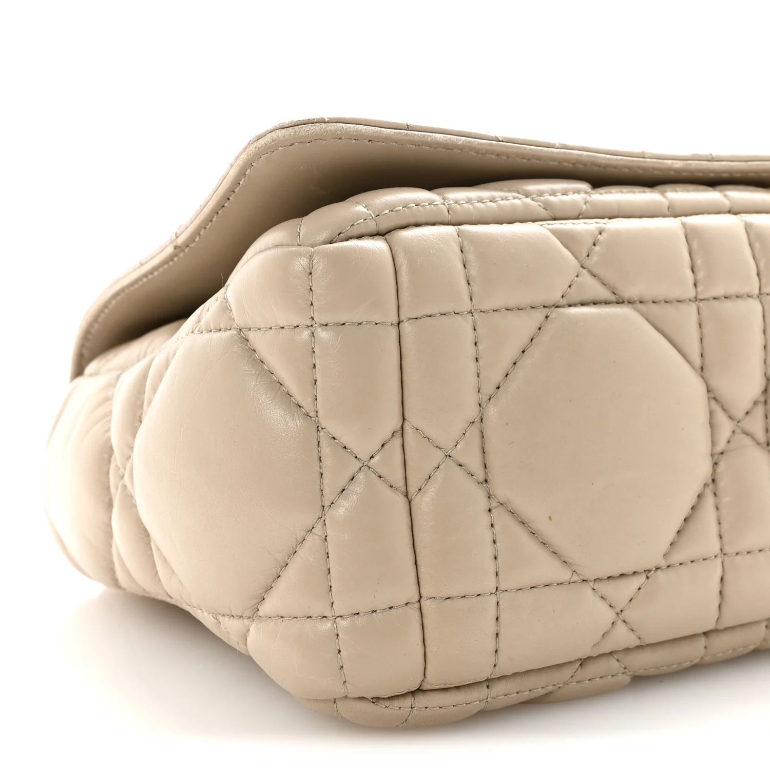 Calfskin Macrocannage Medium Caro Bag Sand - Image 9