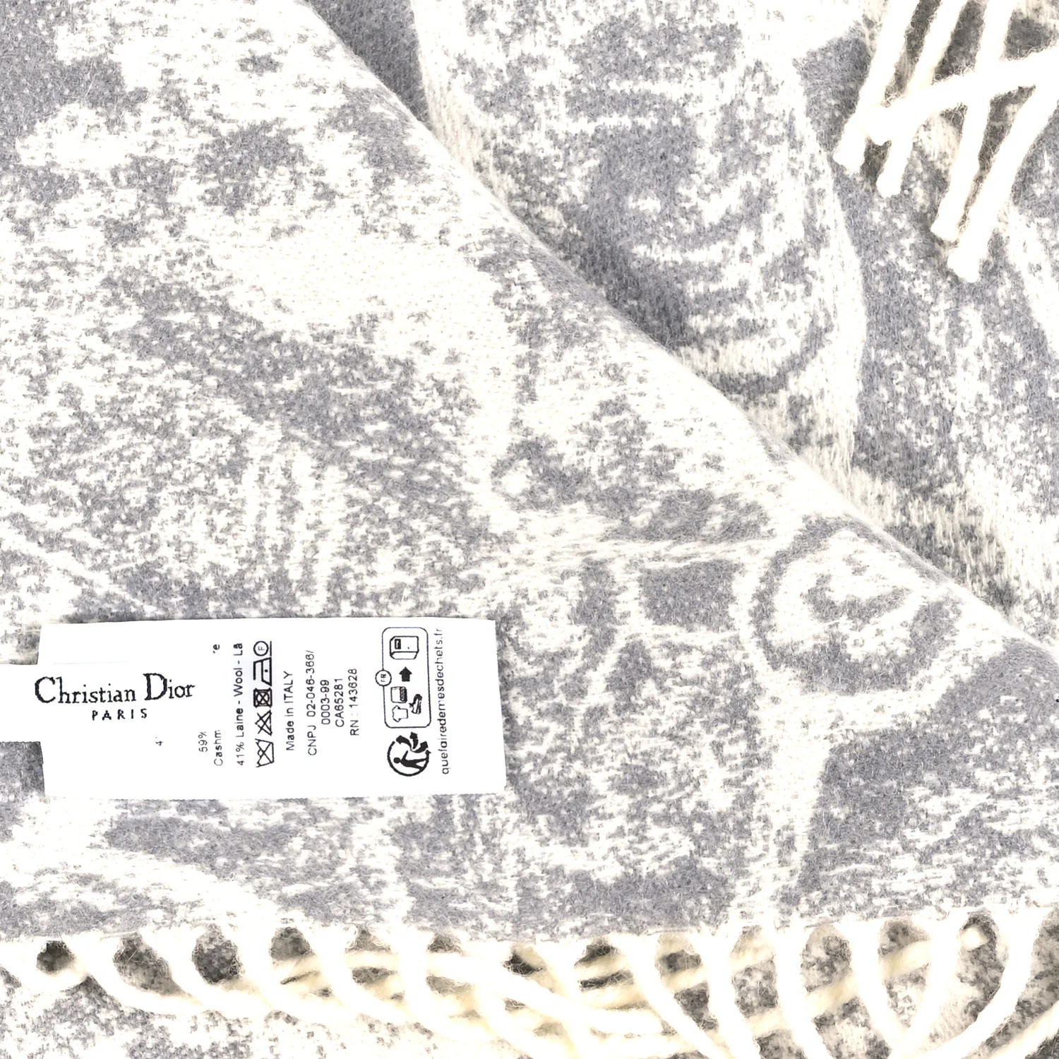 Cashmere Wool Toile De Jouy Sauvage Fringed Scarf Gray - Image 3